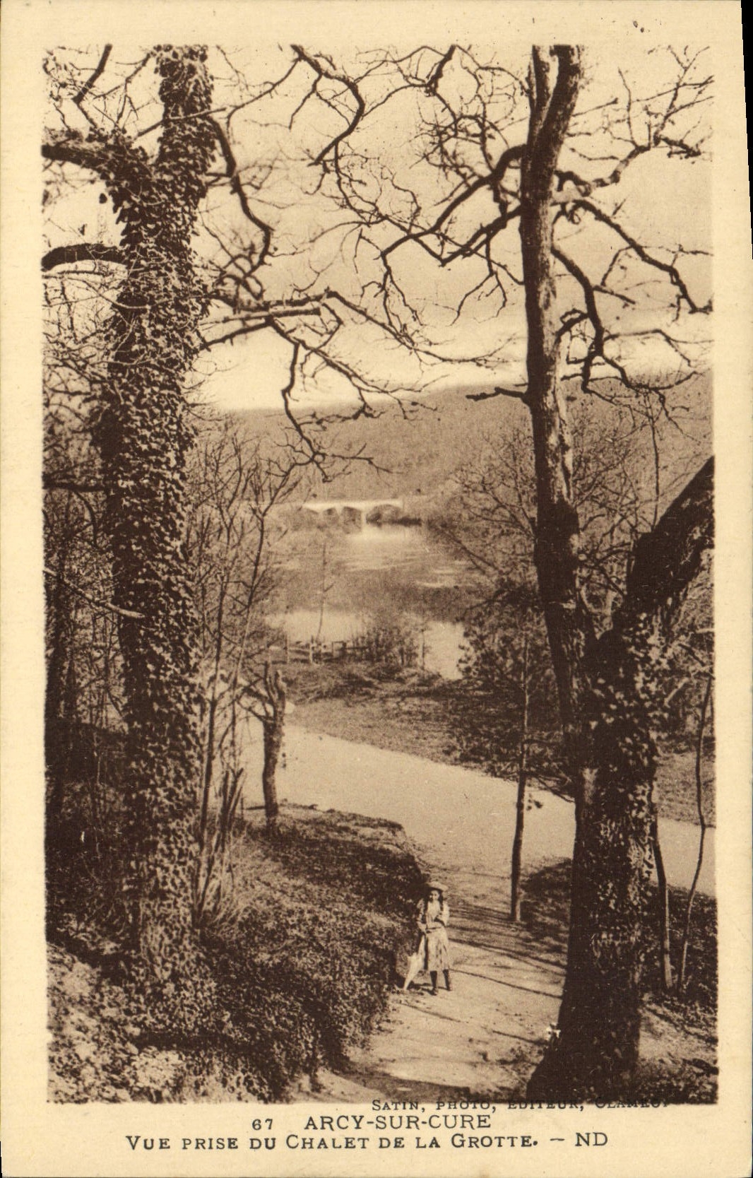 VINTAGE POSTCARD Arcy On Cury Seen from Of the Country cottage Of the Cave