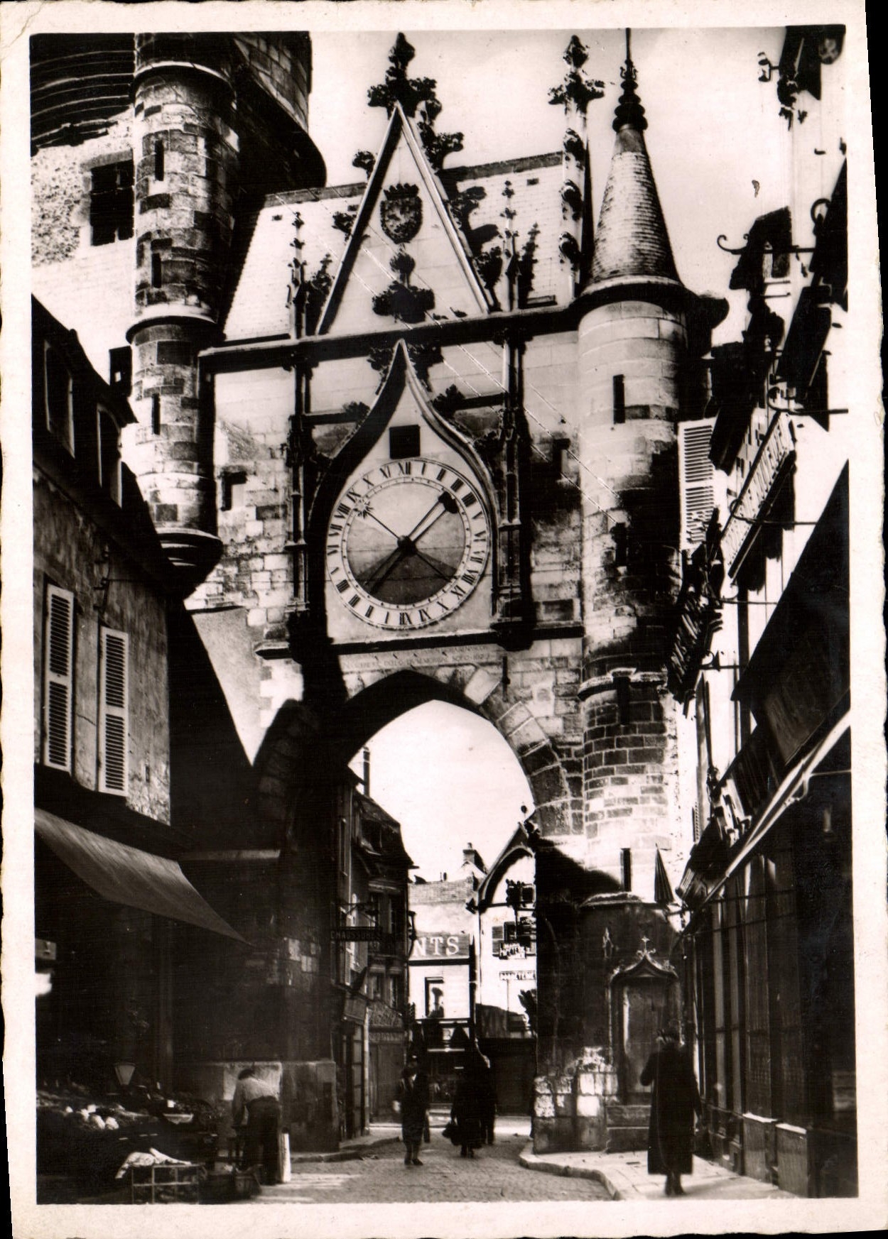 CPA Auxerre Tour de L'Horloge