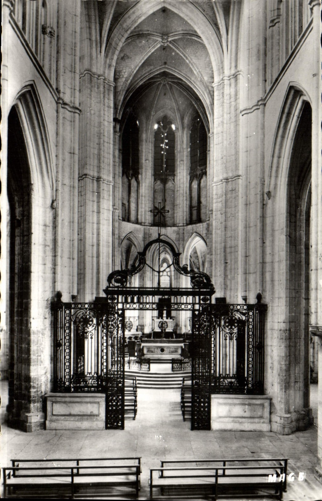 CPA Auxerre Abbaye Saint Germain Nef Principale