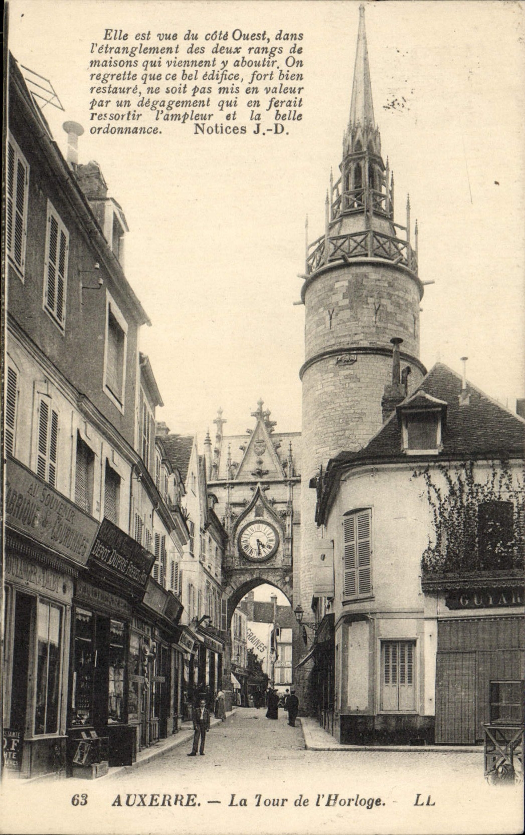 CPA Auxerre La tour de l'horloge