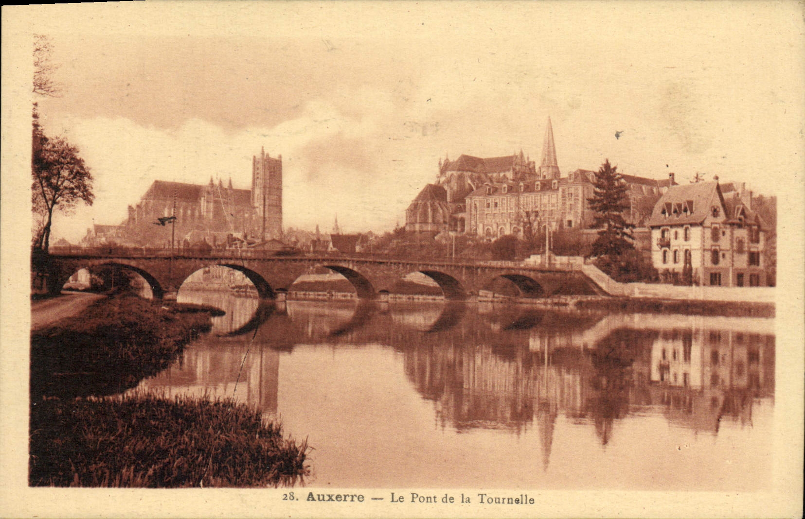 CPA Auxerre Le Pont de la Tournelle