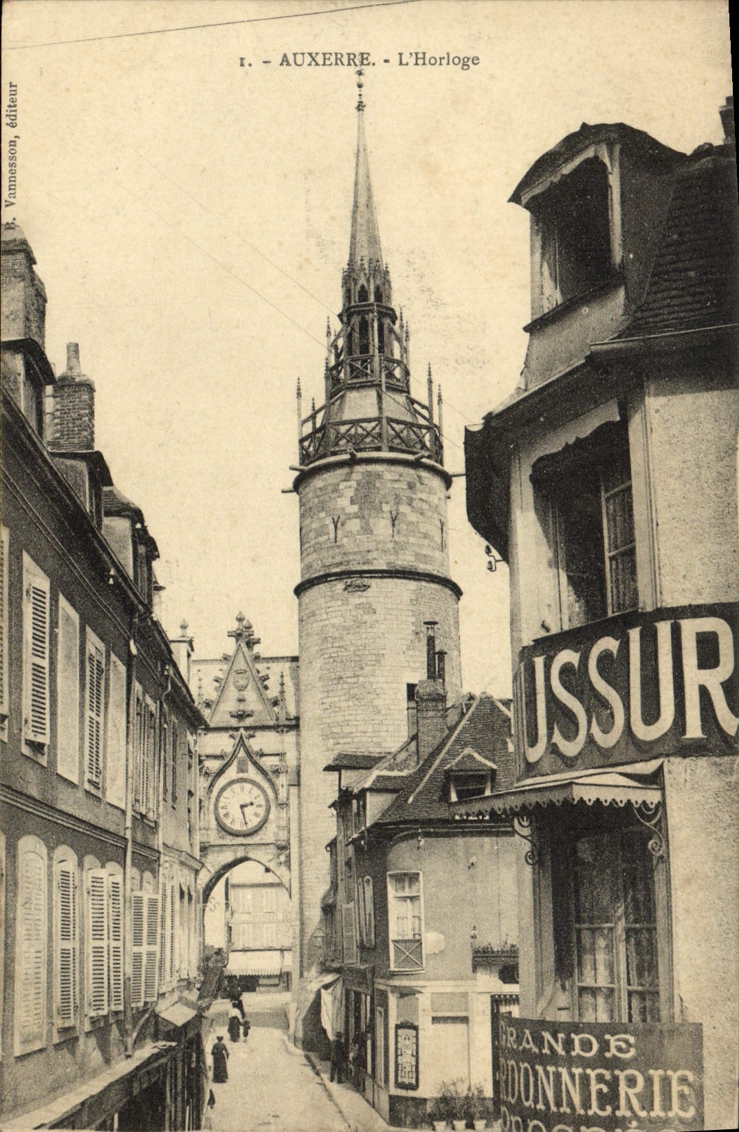 CPA Auxerre L'Horloge