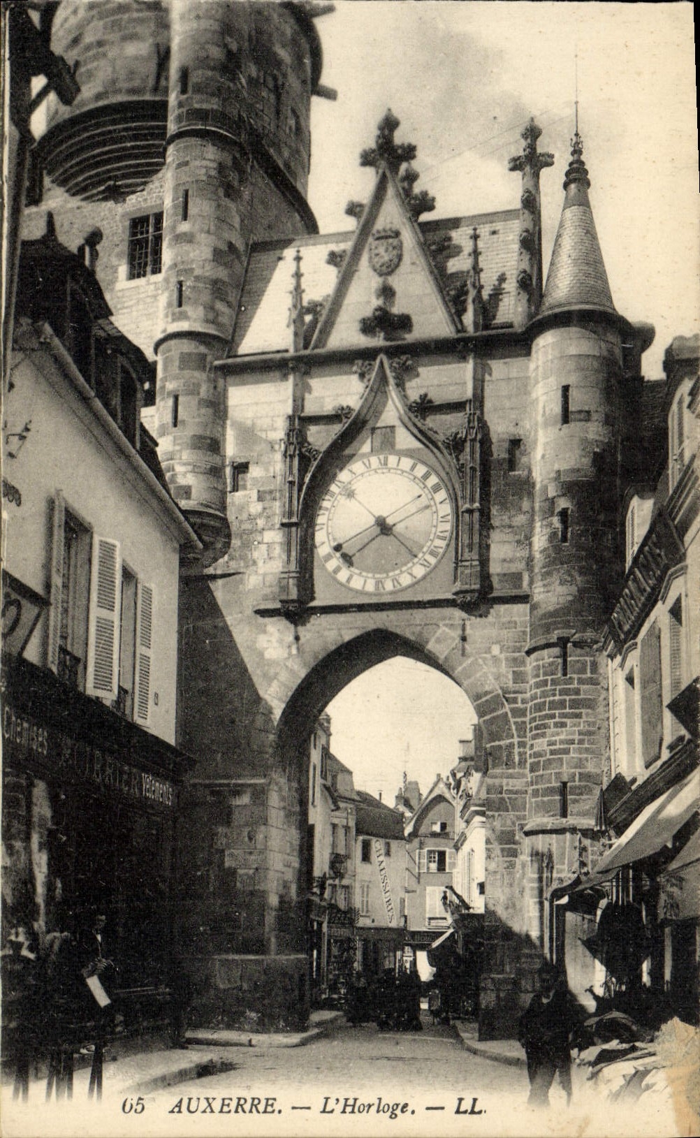 CPA Auxerre L'Horioge