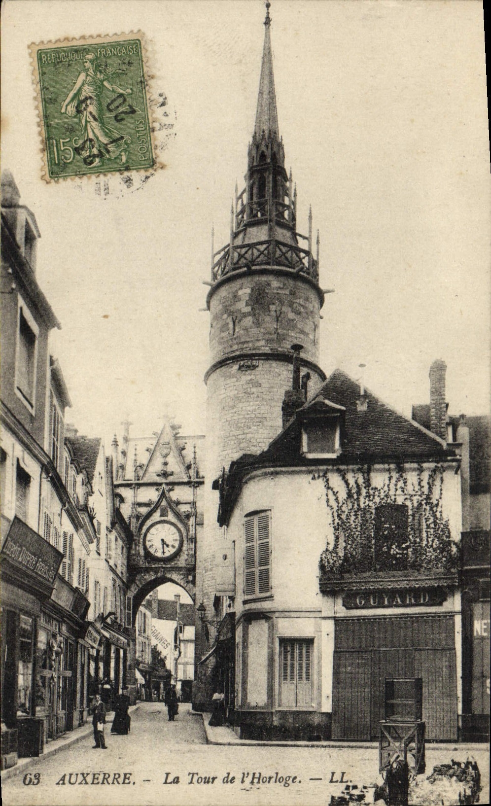 CPA Auxerre La Tour de L'Horloge