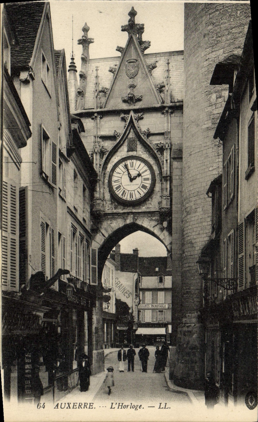 CPA Auxerre L'Horloge