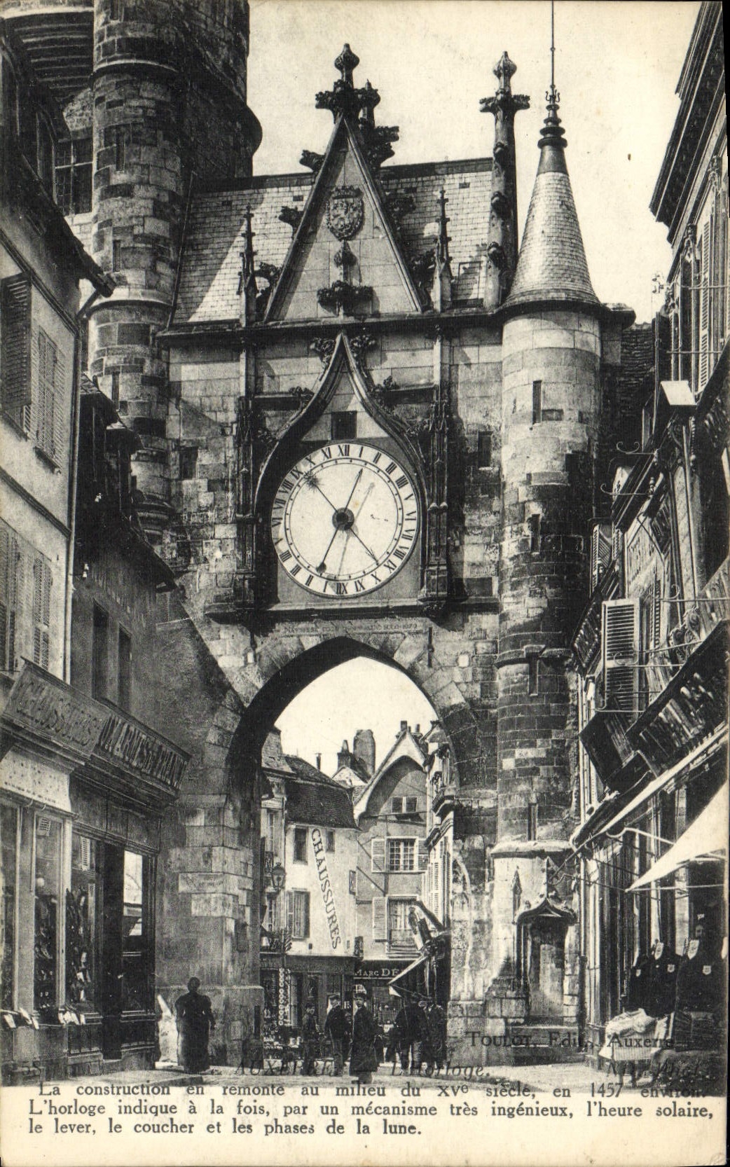 CPA Auxerre L'Horloge