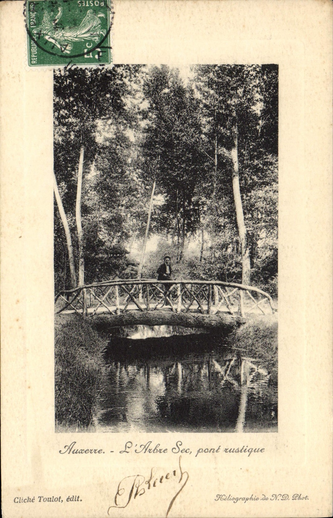 VINTAGE POSTCARD Auxerre the dry tree rustic bridge