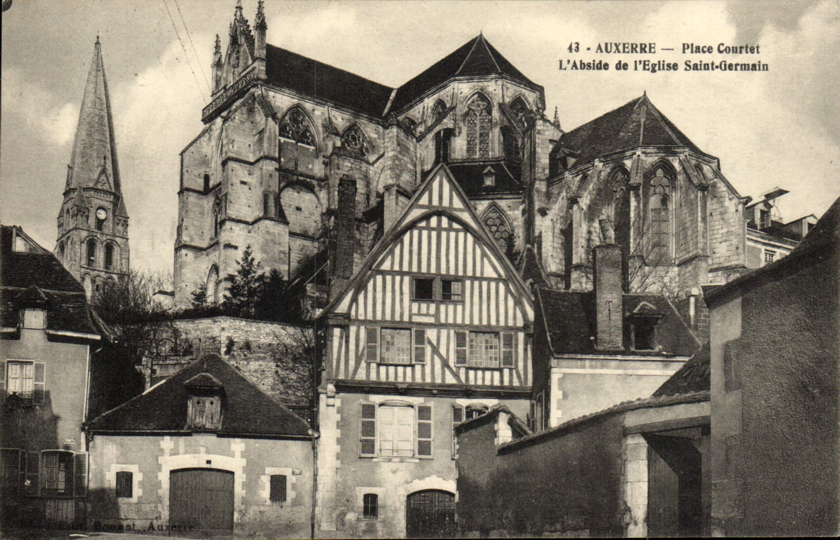 VINTAGE POSTCARD Auxerre Places Courtet Abside of the church Saitn Germain