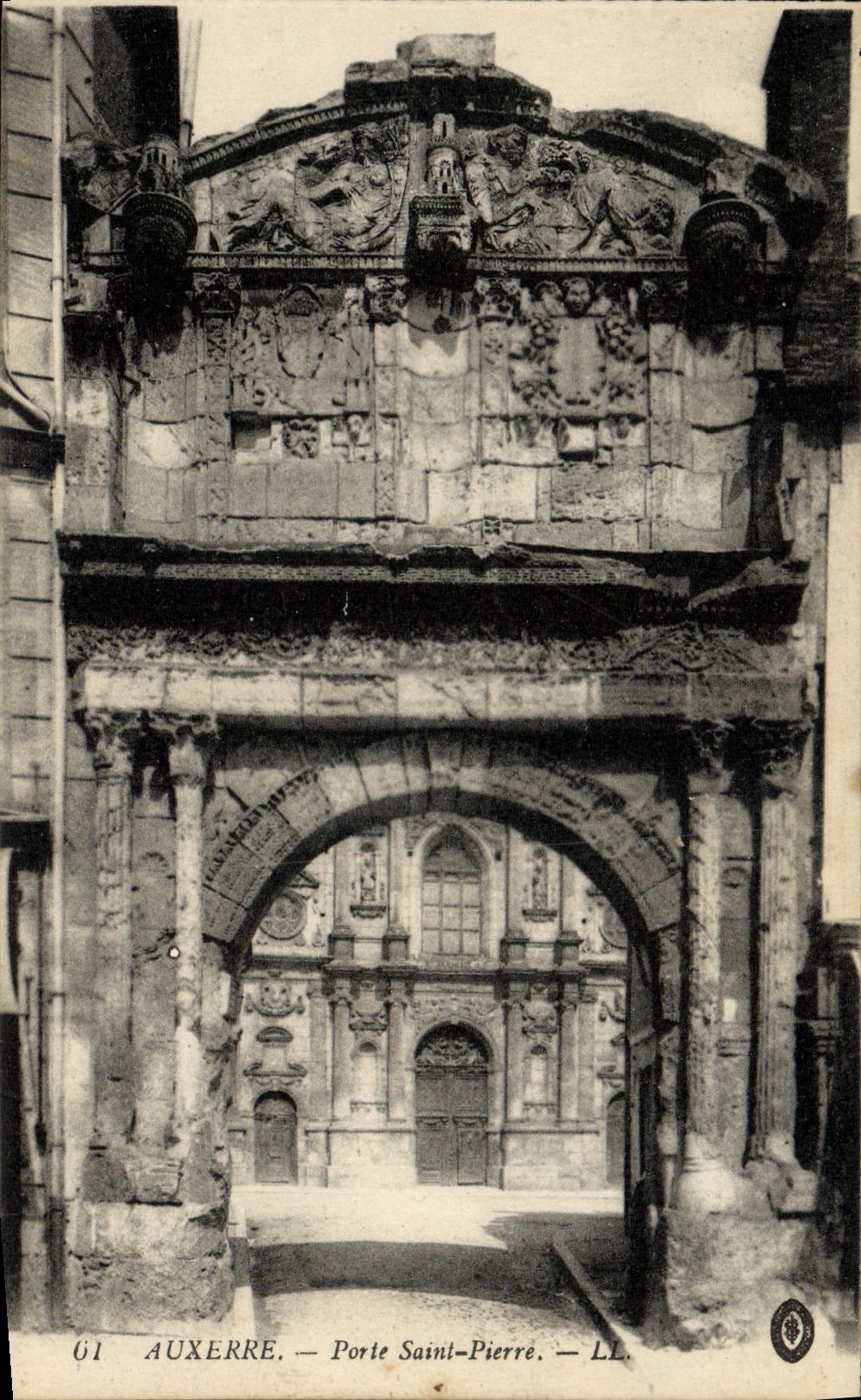 CPA Auxerre Porte Saint Pierre