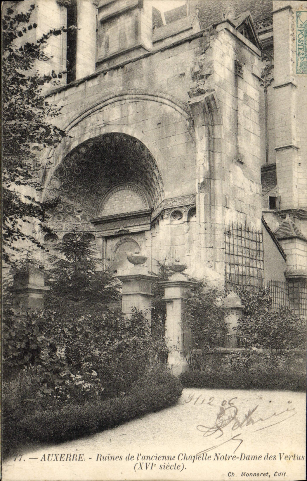 VINTAGE POSTCARD Auxerre Ruins of the old Notre Dame Vault of the Virtues