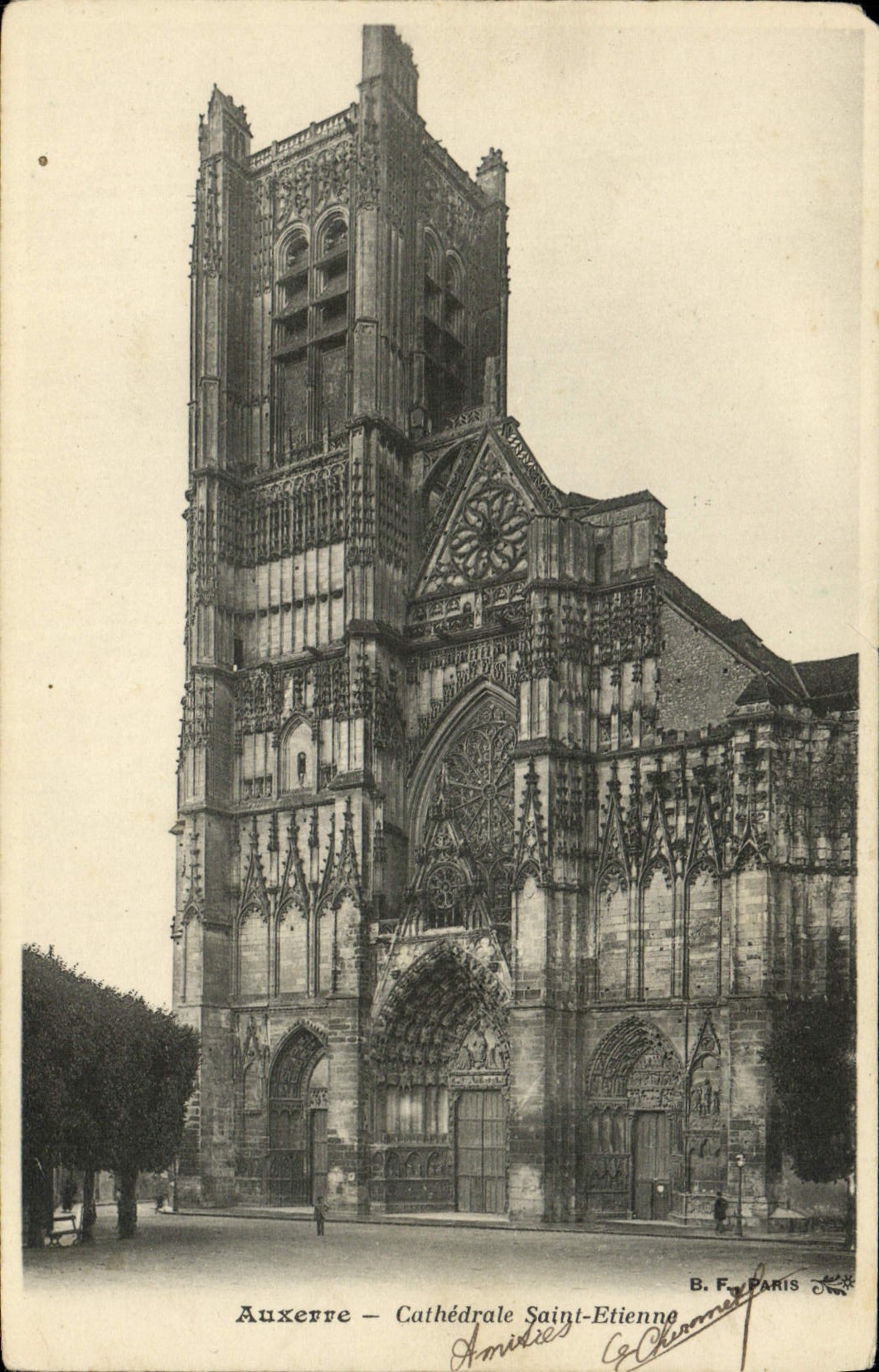 CPA Auxerre Cathedrale Saint Etienne