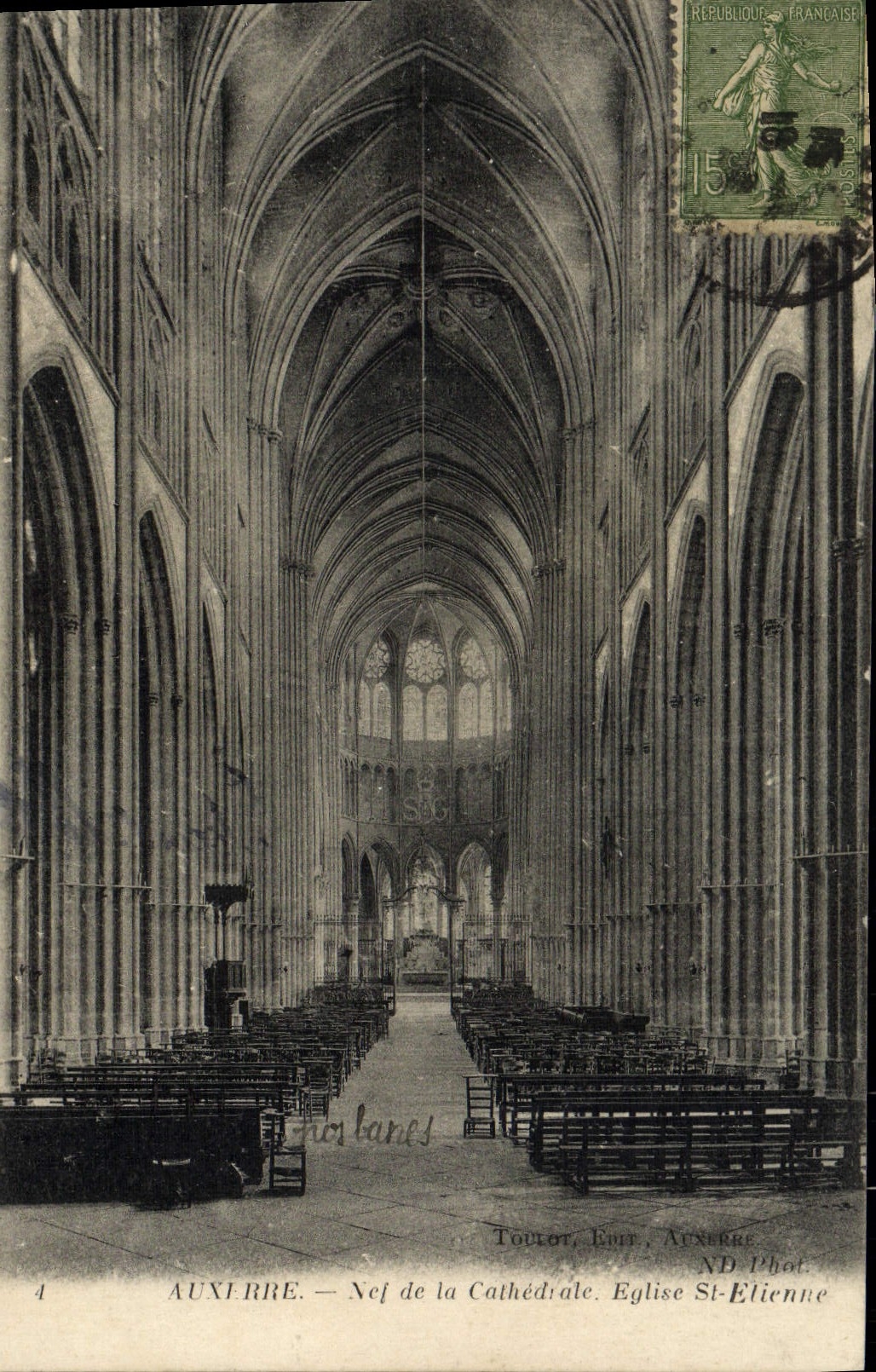 VINTAGE POSTCARD Auxerre Nave of the Cathedral Church St Etienne