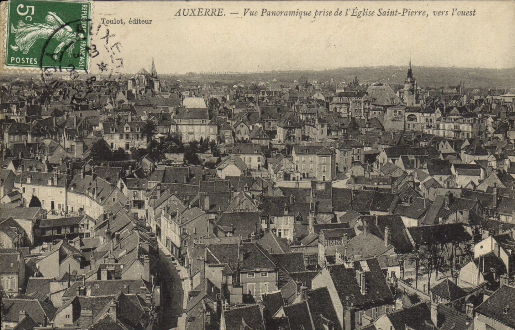 CPA Auxerre Vue Panoramique Prise De L'Eglise Saint Pierre