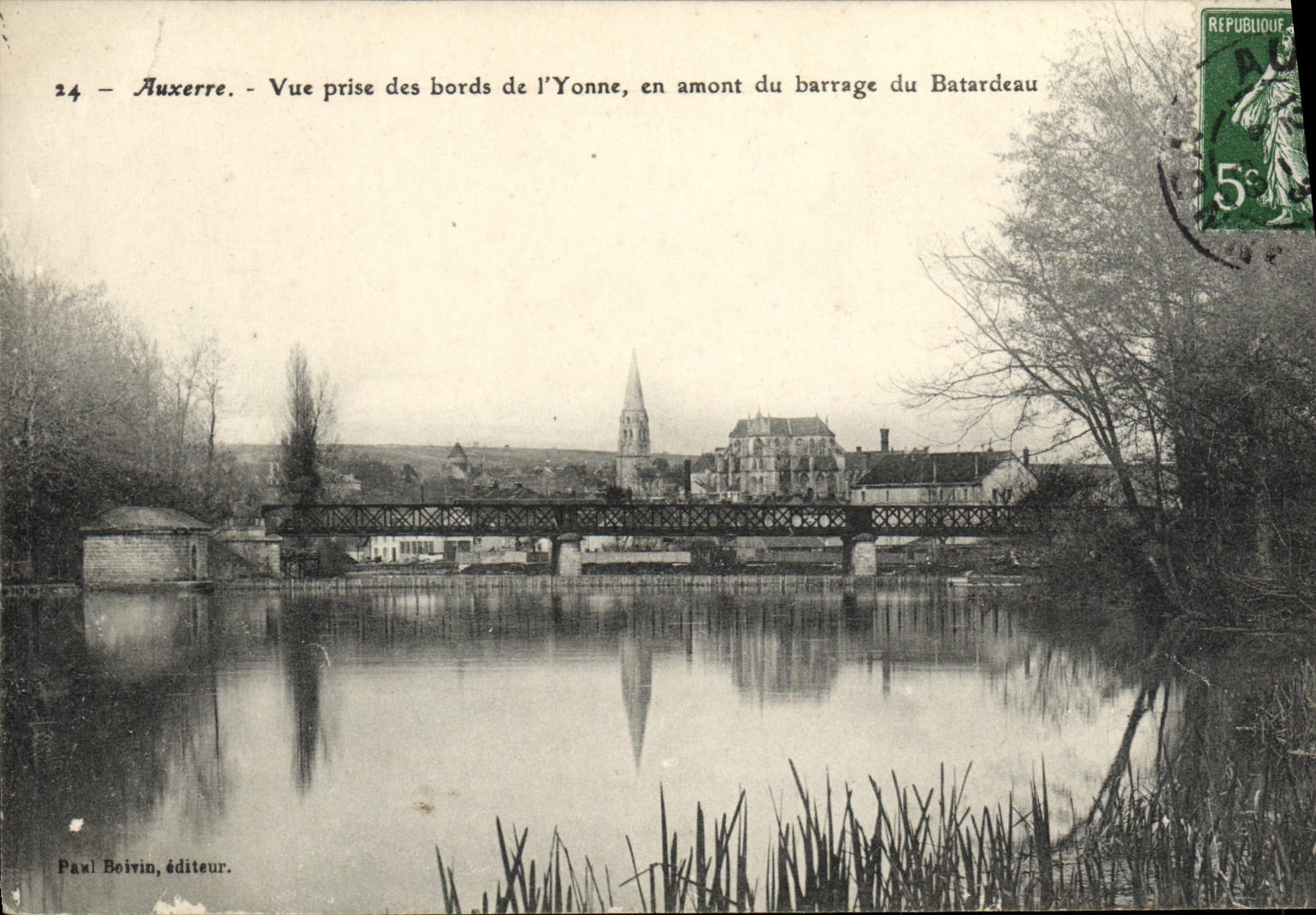 CPA Auxerre Vue Prise des Bords de L'Yonne an amont du barrage du Baturdeau