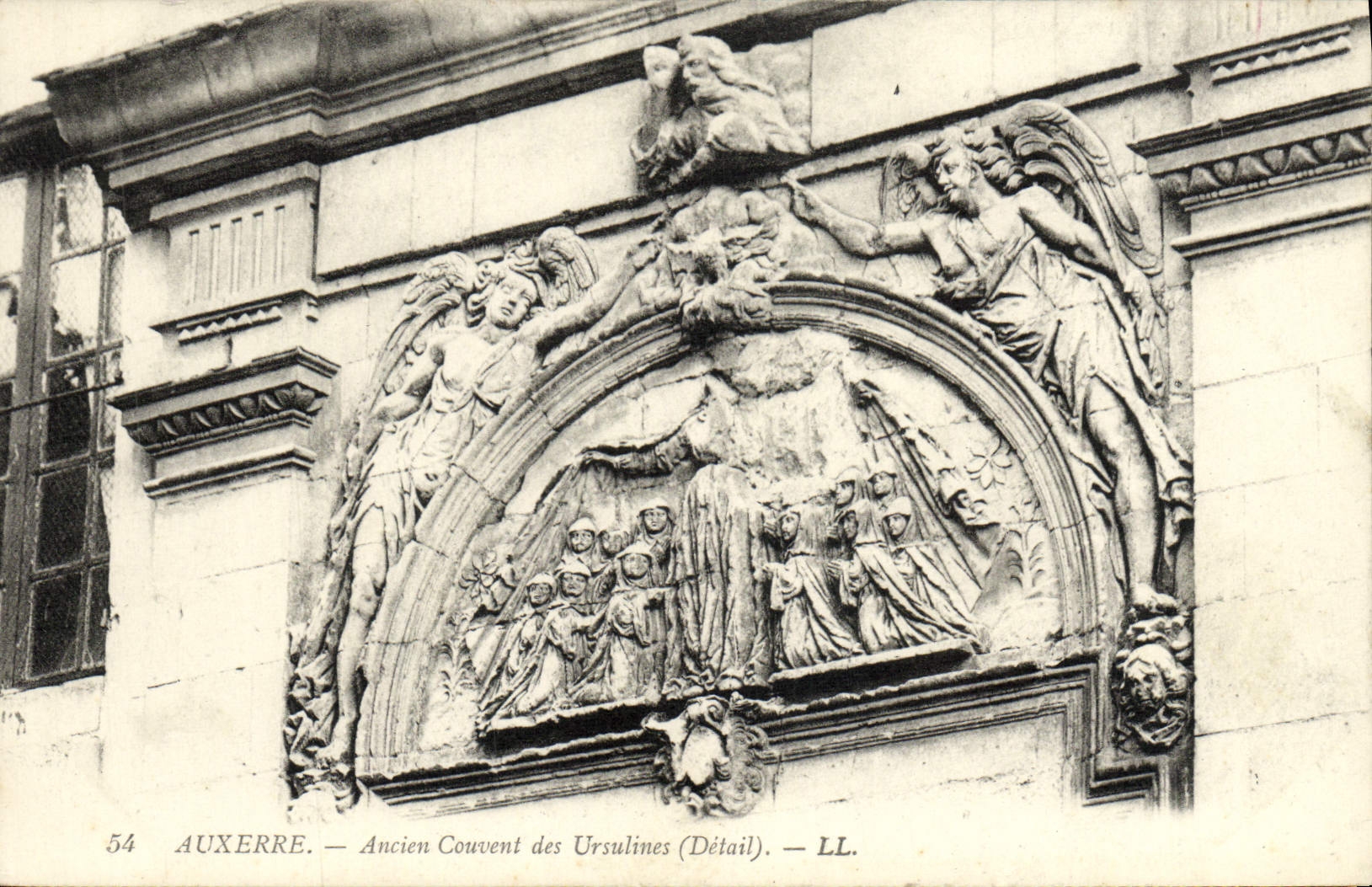 VINTAGE POSTCARD Auxerre Ancien Brood Ursulines