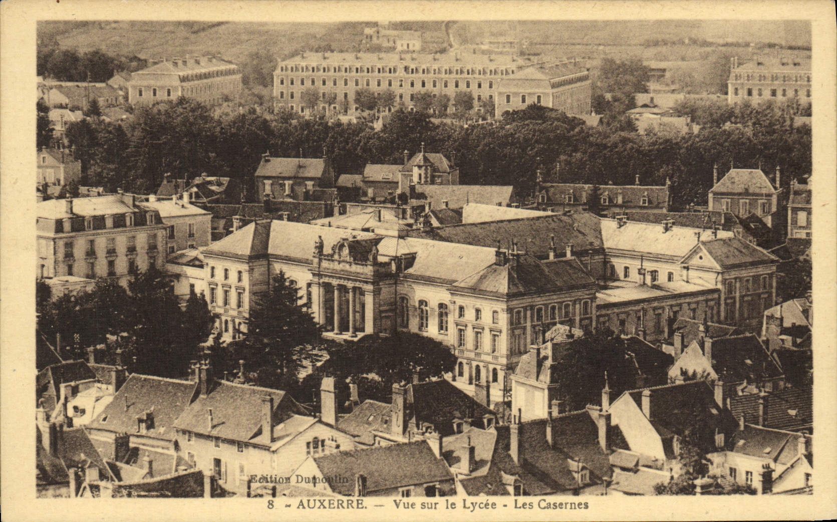 CPA Auxerre Vue Sur le Lycee Les Casernes Militaria 