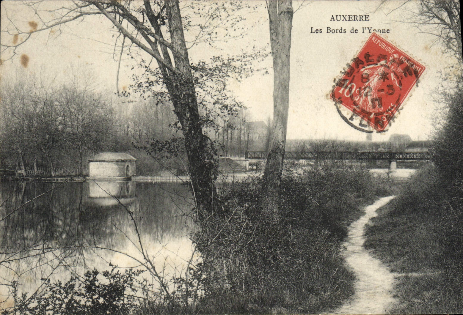 CPA Auxerre Les Bords de L'Yonne