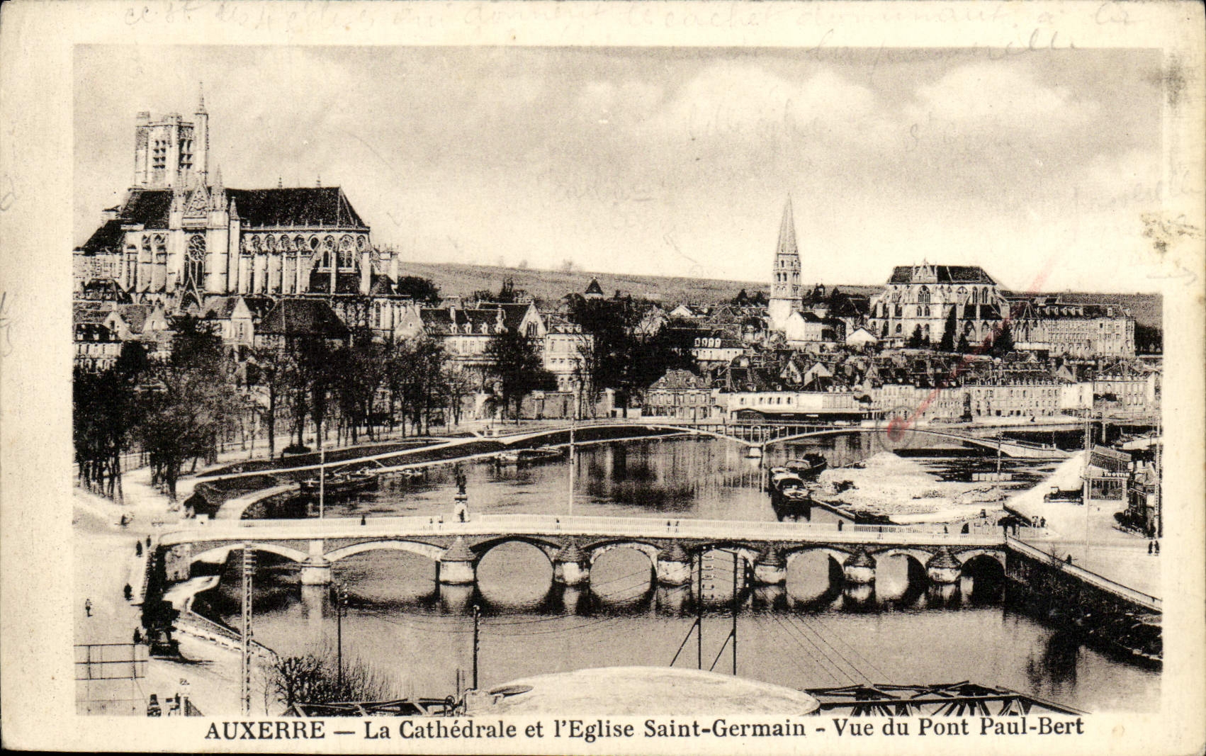 VINTAGE POSTCARD Auxerre the Cathedral and the Church German saint Seen of the bridge Paul BErt