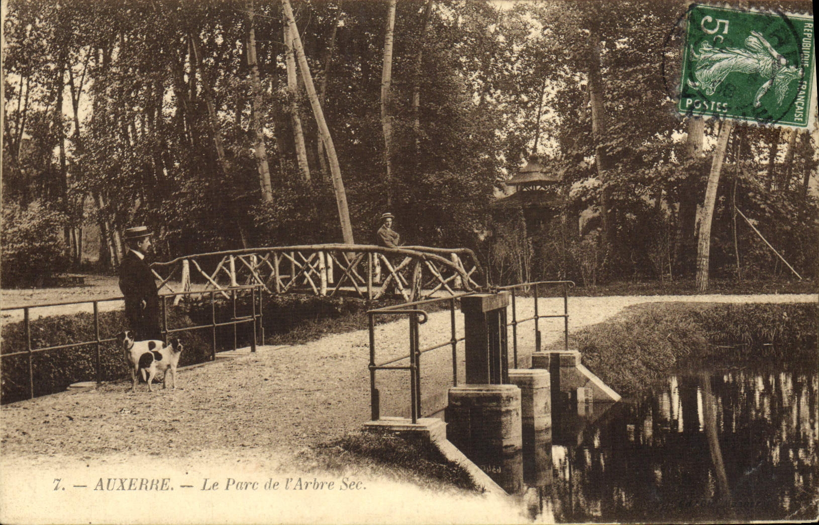 CPA Auxerre Le Parc de l'Arbre Sec