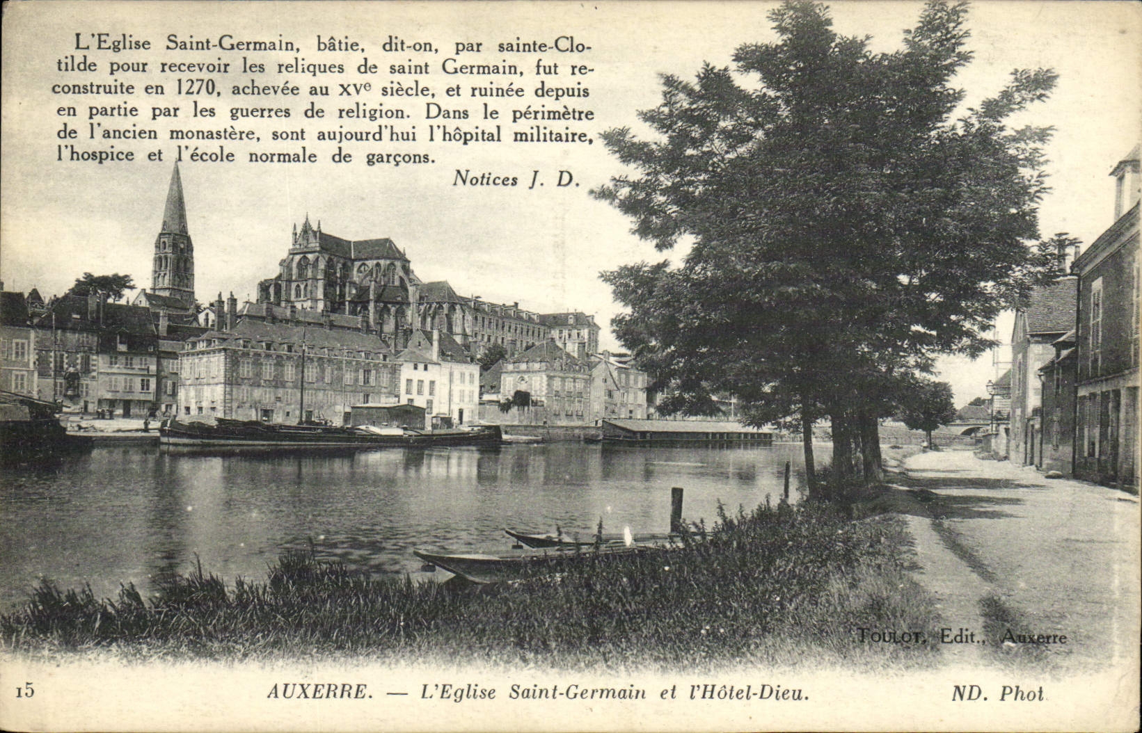 CPA Auxerre l'Eglise Saint Germain Et L'Hotel Dieu