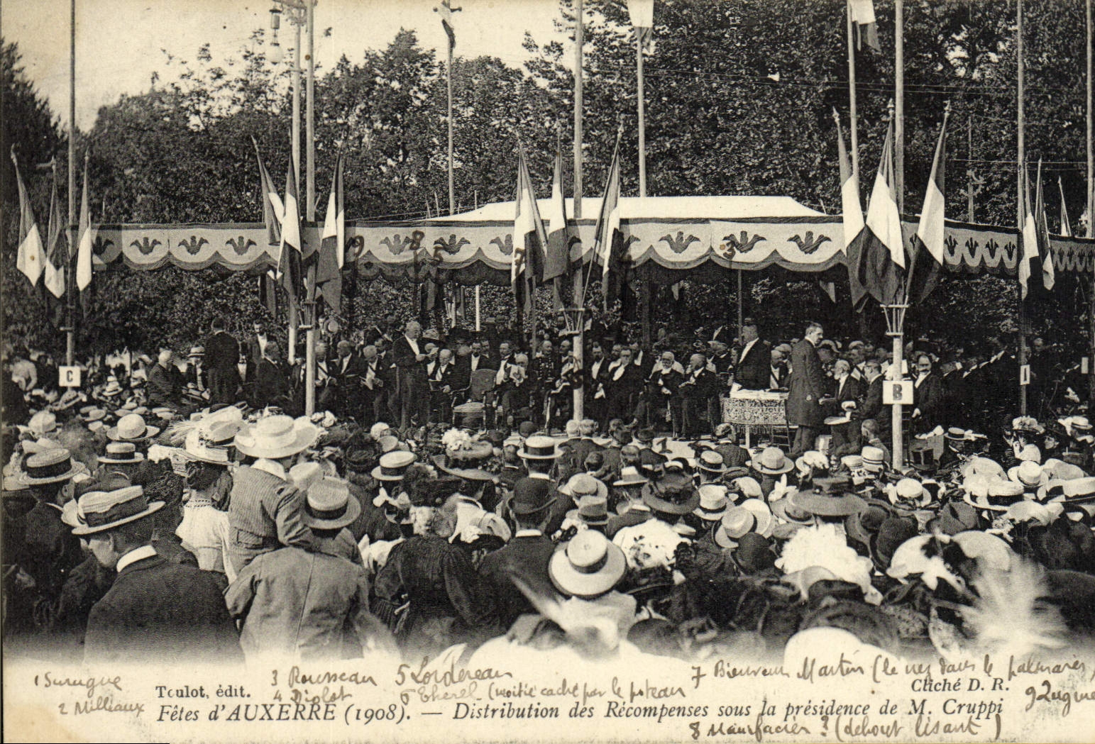 VINTAGE POSTCARD Festivals of Auxerre Distribution Of the Rewards Under Presidency TOP Auxerre