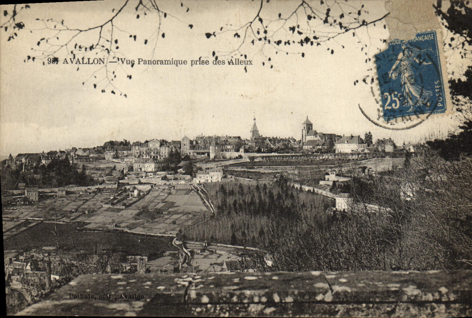 CPA Avallon Vue Panoramique Prise Des Alleux