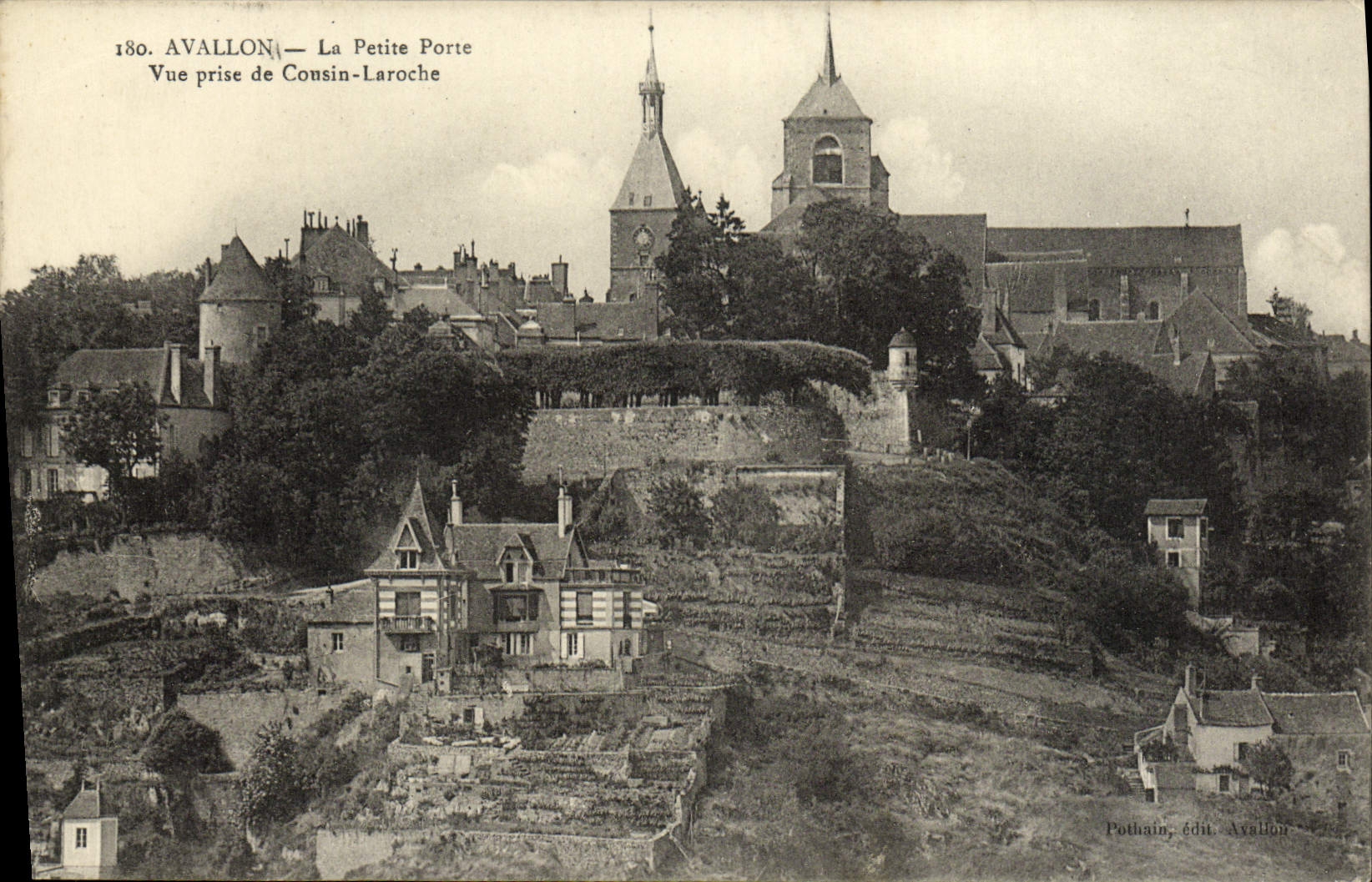 CPA Avallon La Petite Porte Vue Prise De Cousin Laroche