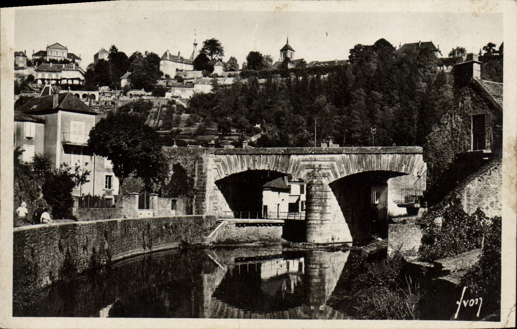CPA Avallon Cousin Le Pont