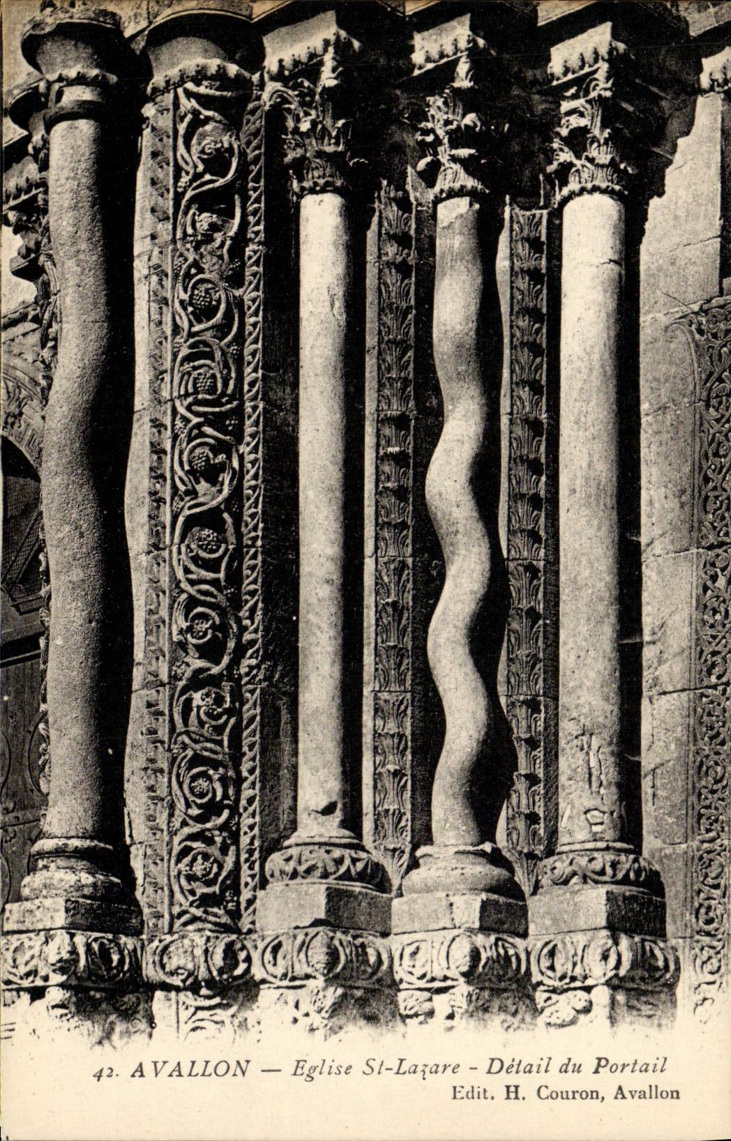 CPA Avallon Eglise St Lazare Detail Du Portail