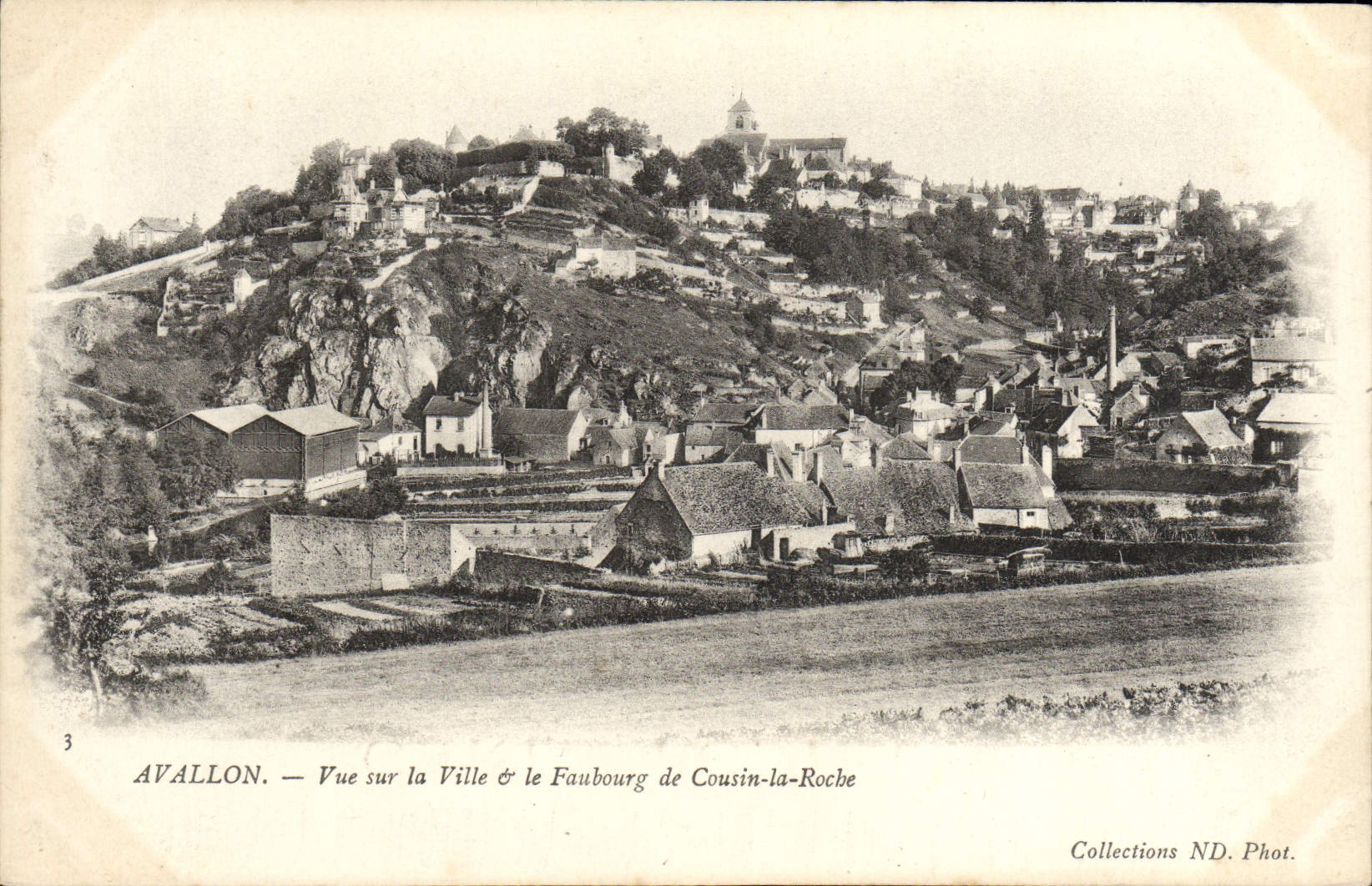 CPA Avallon Vue Sur La Ville Le Faubourg De Cousin La Roche