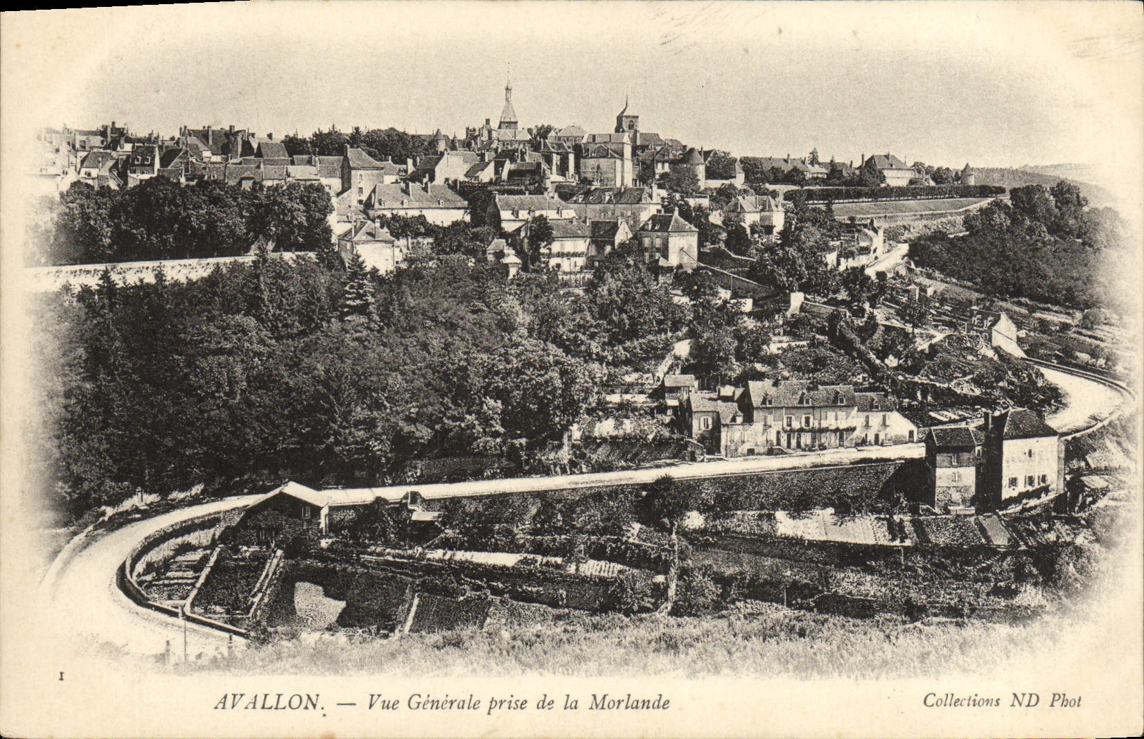 CPA Avallon Vue Generale Prise De La Morlande