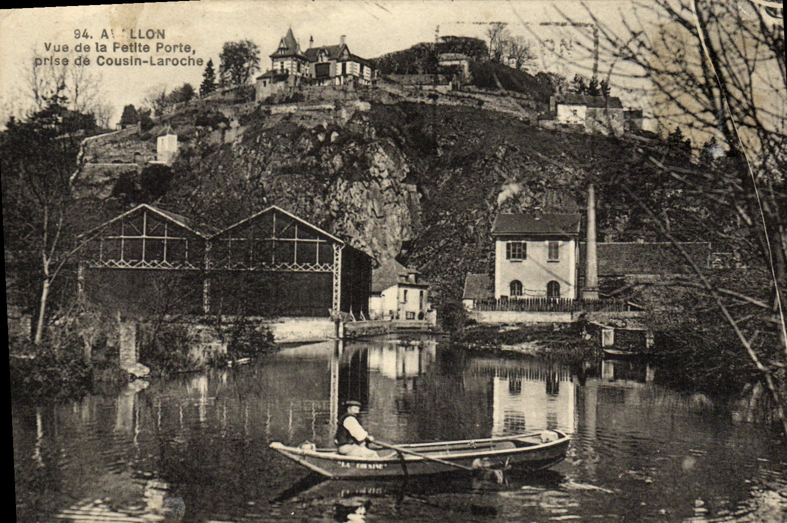 CPA Avallon Vue De La petite porte Prise De Cousin Laroche Barque