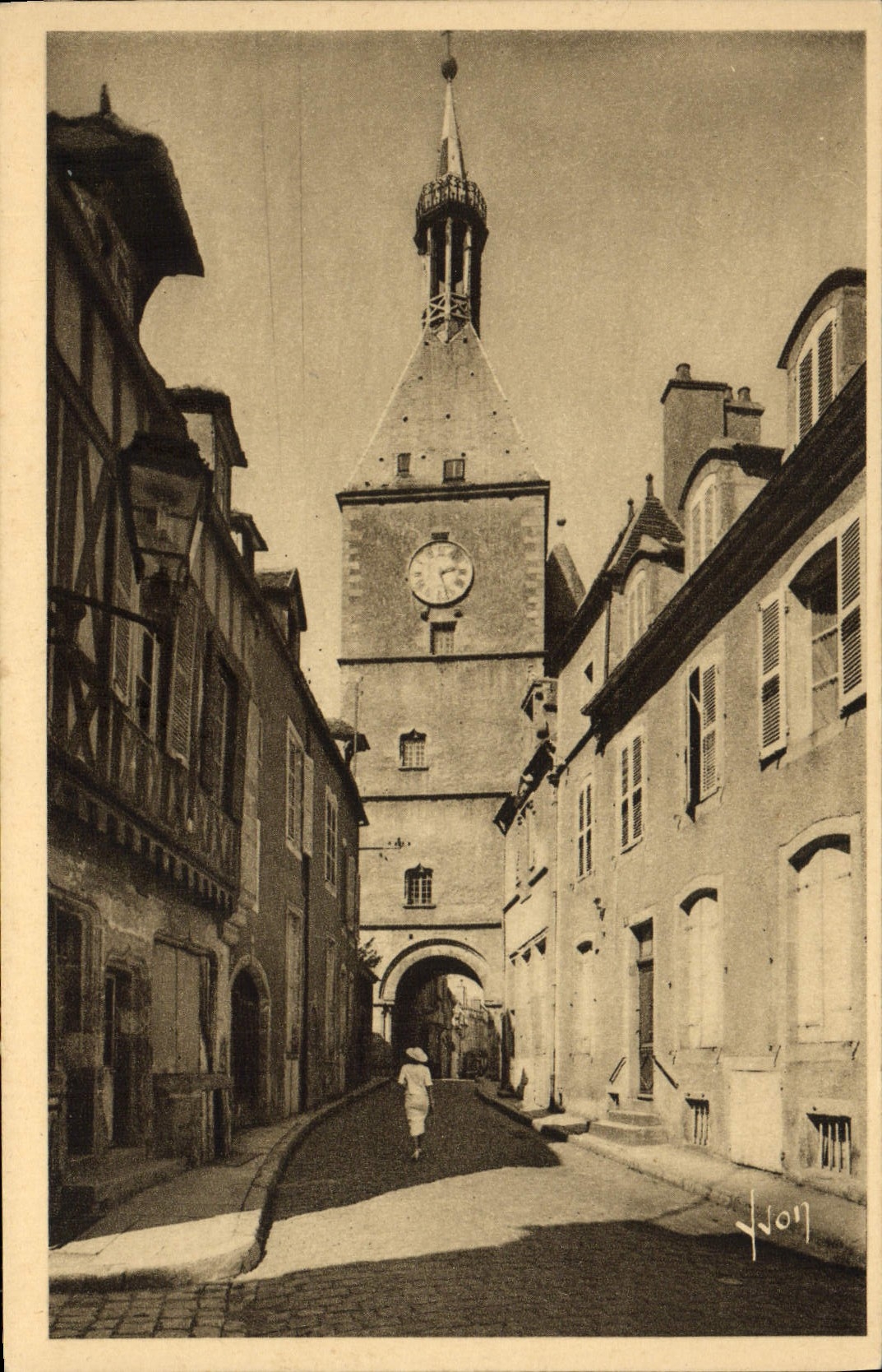 CPA Avallon Porte Et Tour De l'Horloge