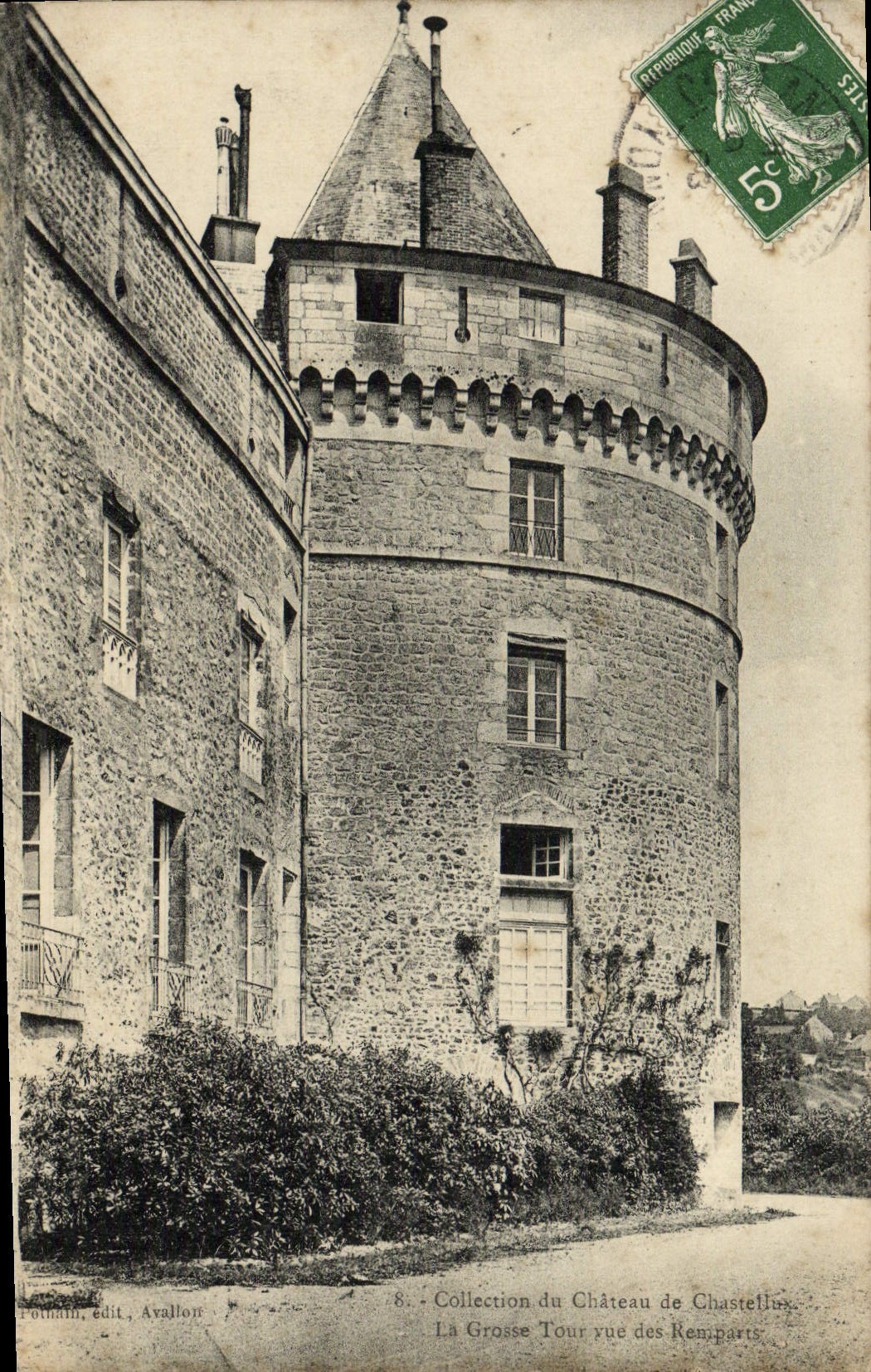 CPA Collection Du Chastellux De Chastellux La Grosse Tour vue Des Remparts