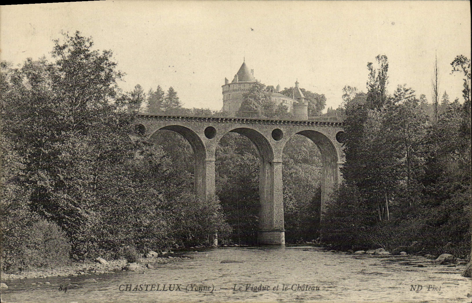 VINTAGE POSTCARD Castle of Chastellux and the viaduct