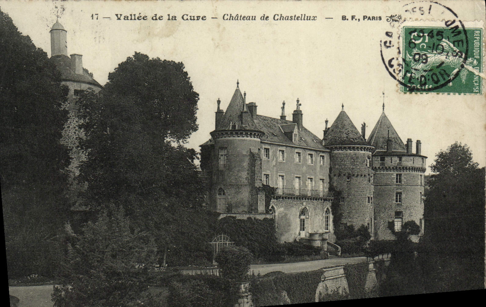 VINTAGE POSTCARD Valley Of the Cure Castle De Chastellux