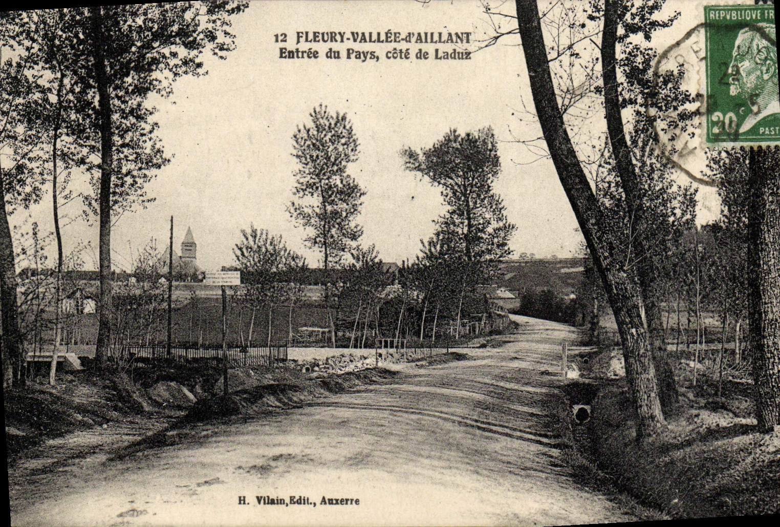 VINTAGE POSTCARD Fleury Vallee of Aillant Entree Of the Country Dimensions De Laduz