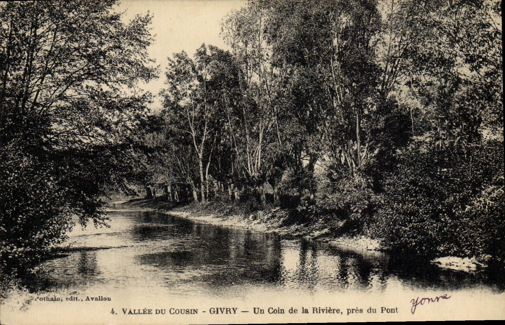 CPA Vallee Du Cousin Givry Un Coin De La Riviere Pres Du Pont