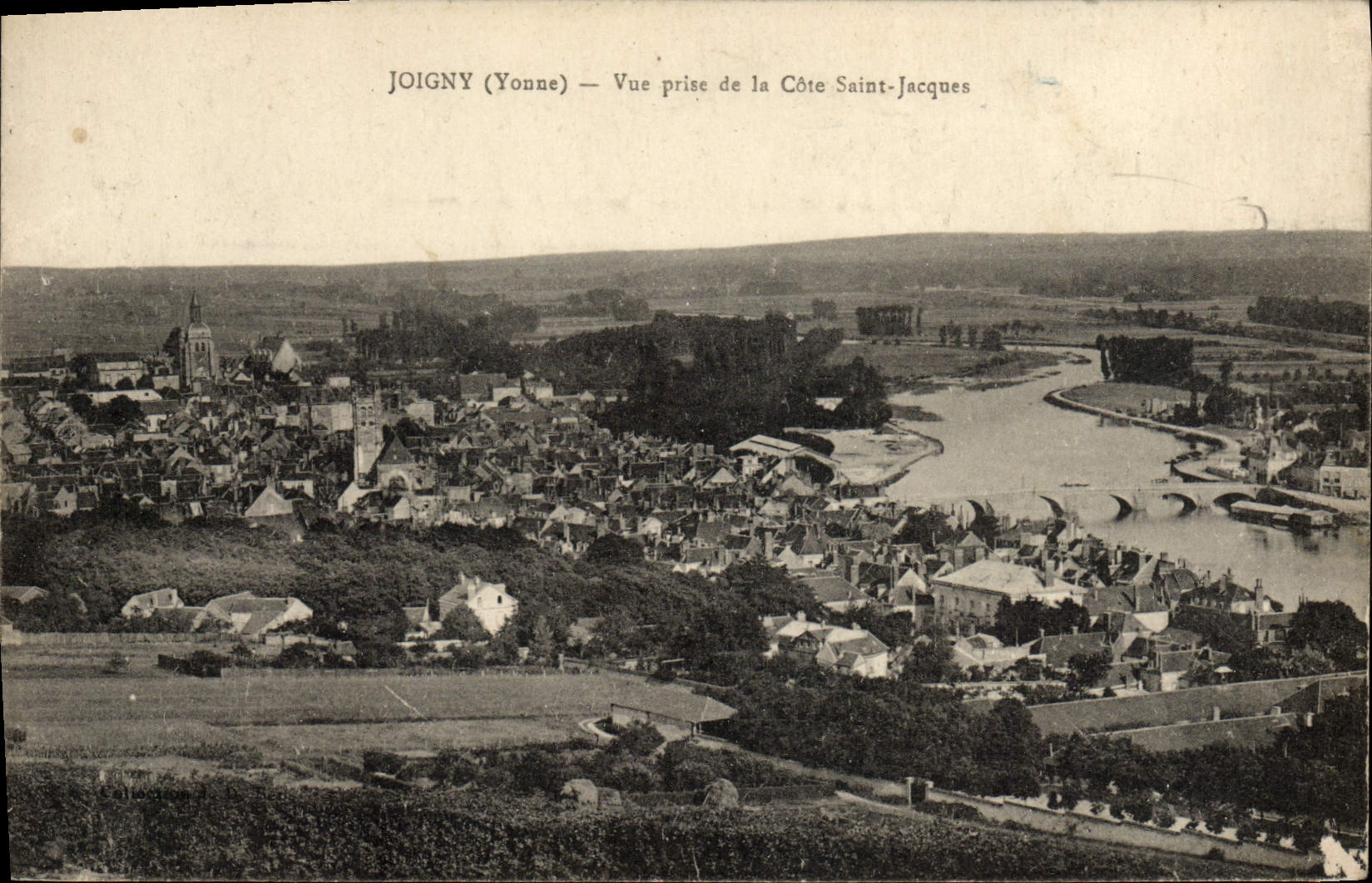 CPA Joigny Vue Prise De La Cote Saint Jacques