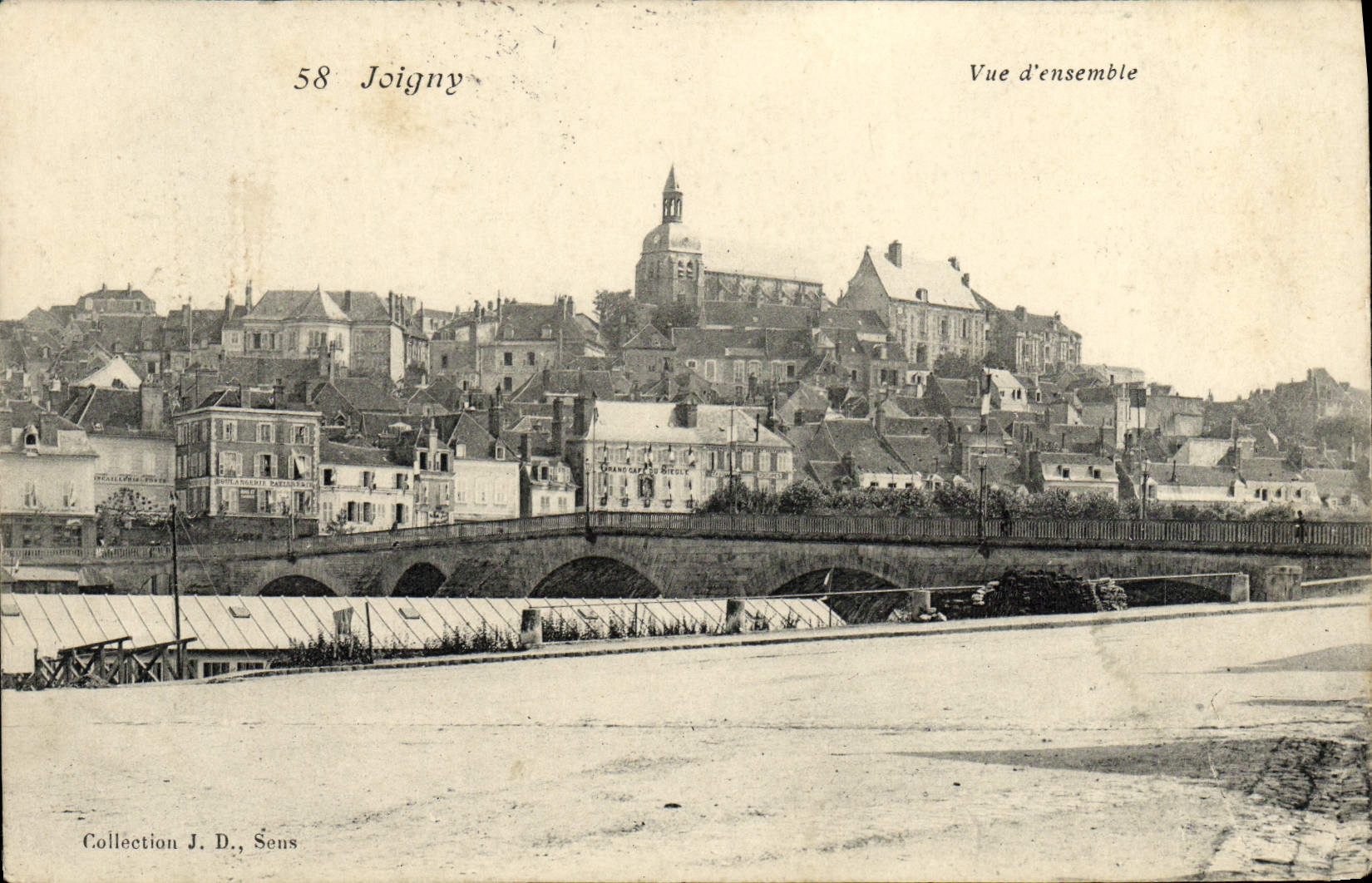 CPA Joigny Vue d'Ensemble
