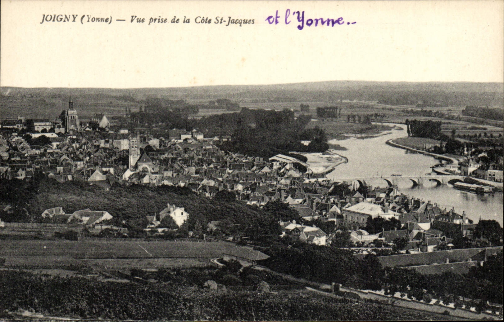 POSTAL Joigny de la VENDIMIA vista del St Jacques de la dimensión