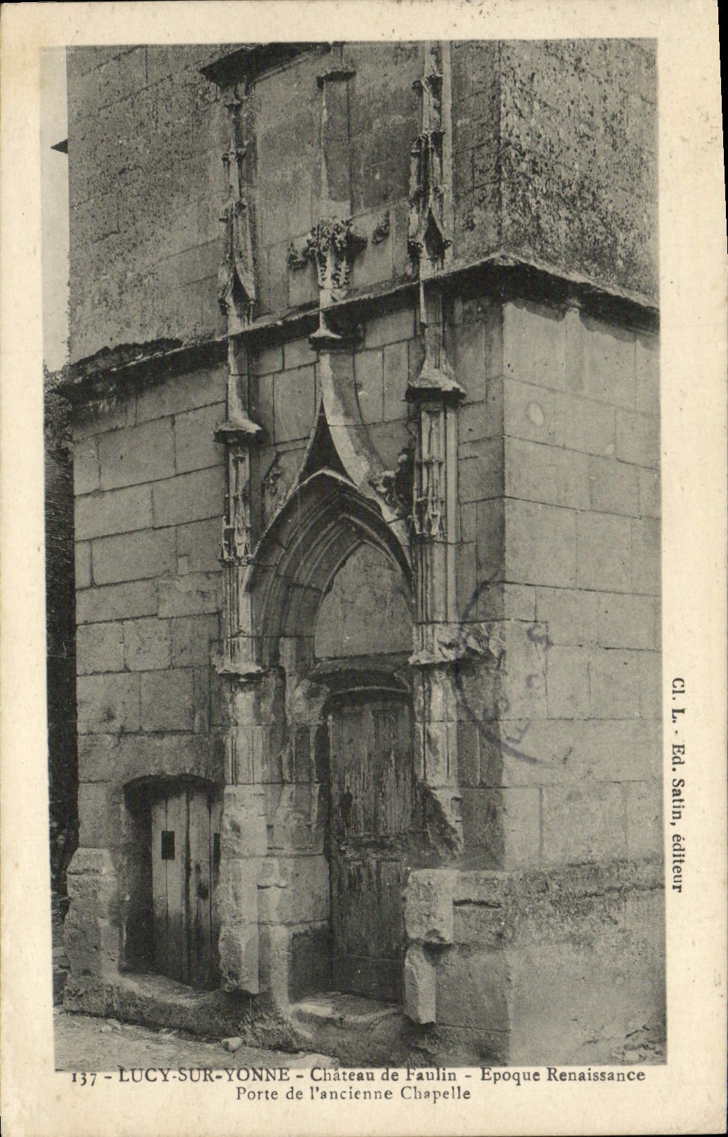 VINTAGE POSTCARD Lucy On Yonne Castle of Faulin Carries old vault