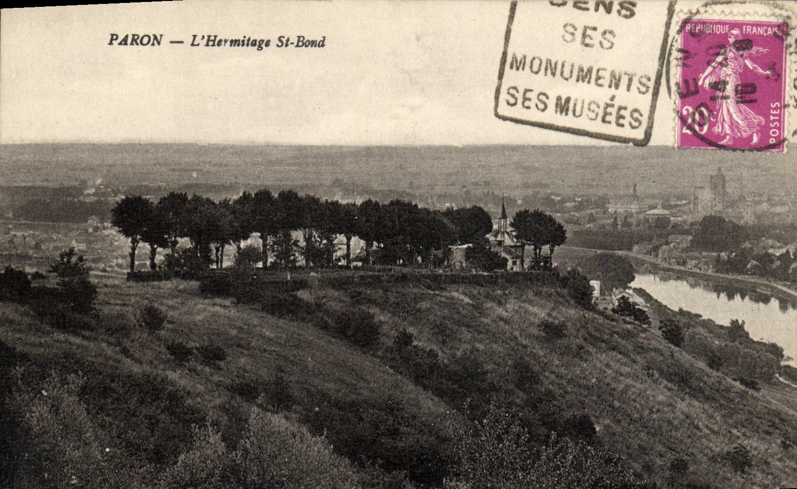 VINTAGE POSTCARD Paron the Hermitage St Jump