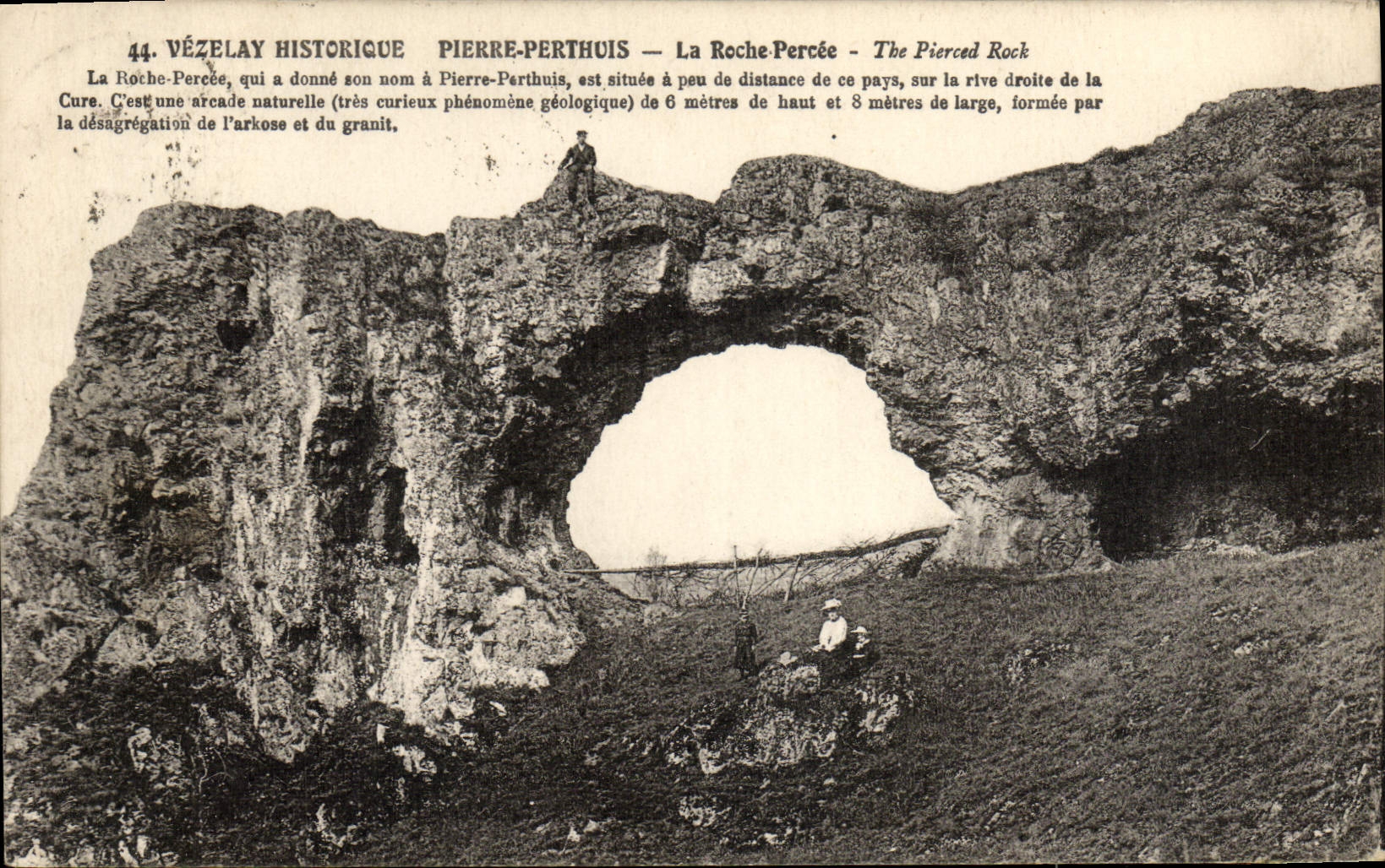 POSTAL Vezelay histórico Pedro Perthuis de la VENDIMIA la roca agujereada