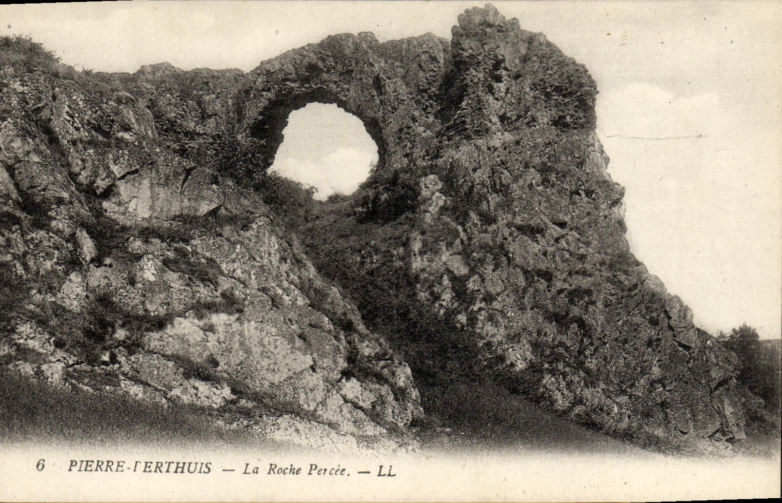CPA Pierre Perthuis La Roche Percee