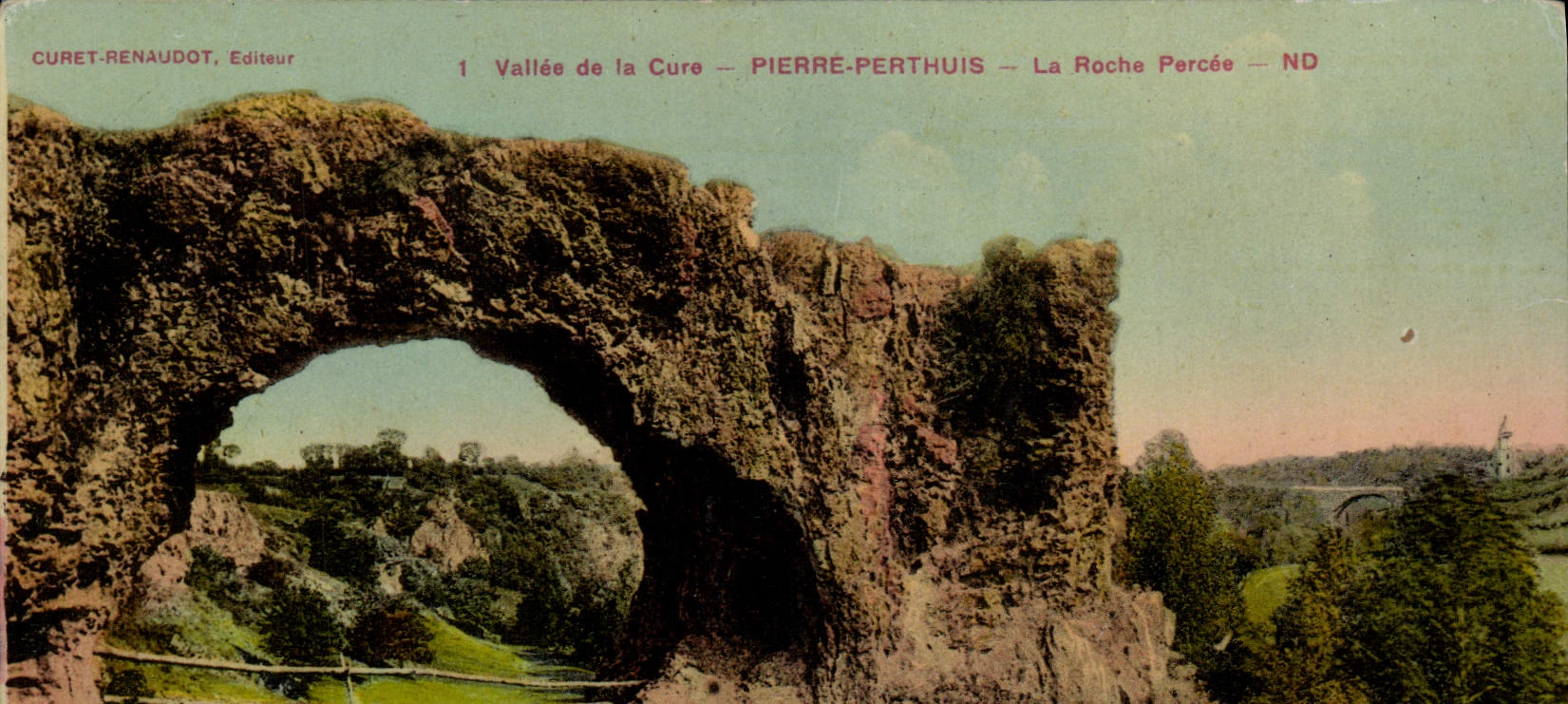 CPA Vallee de la Cure Pierre Perthuis La Roche Percee