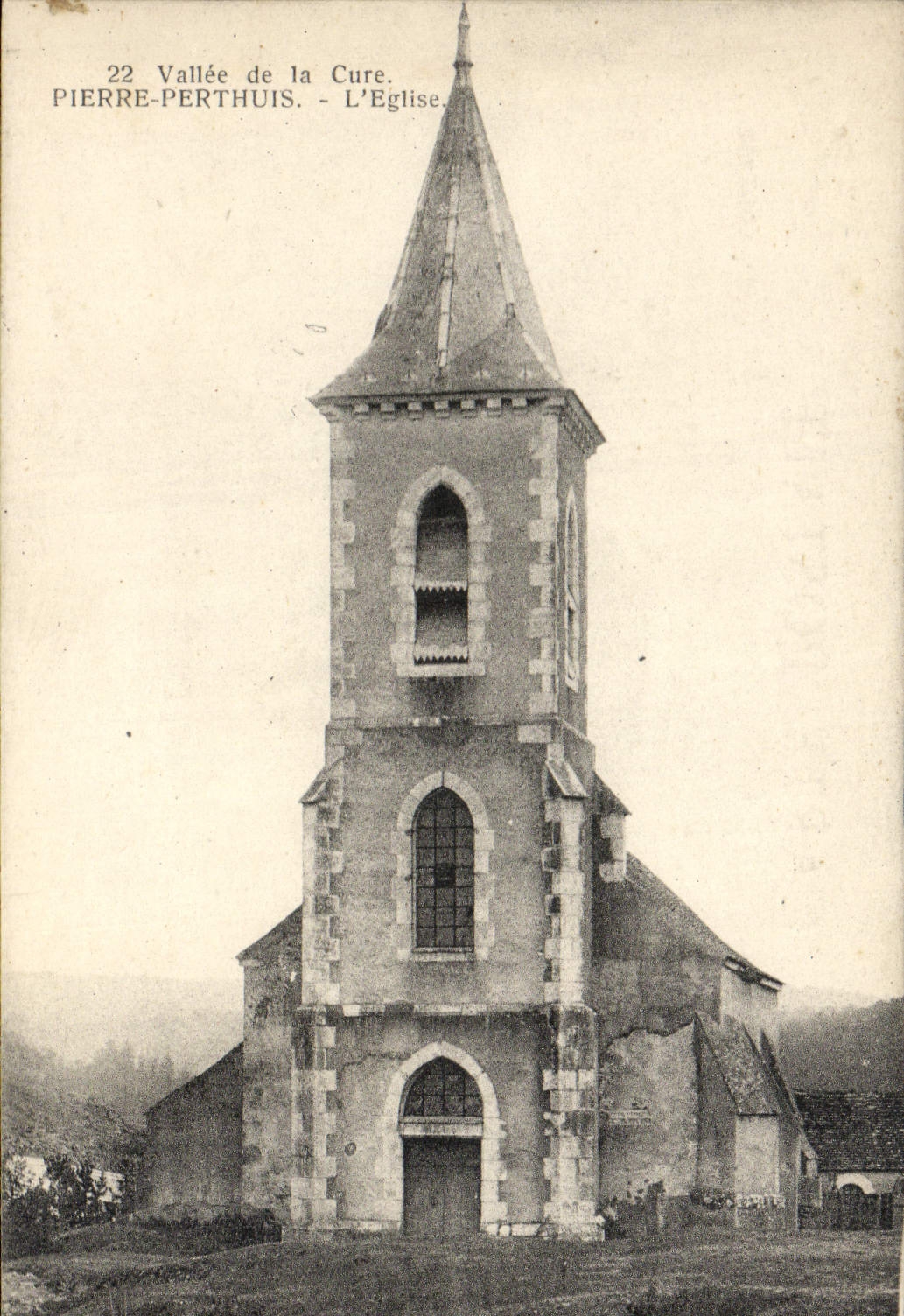 VINTAGE POSTCARD Pierre Perthuis the church Valley of the Cure