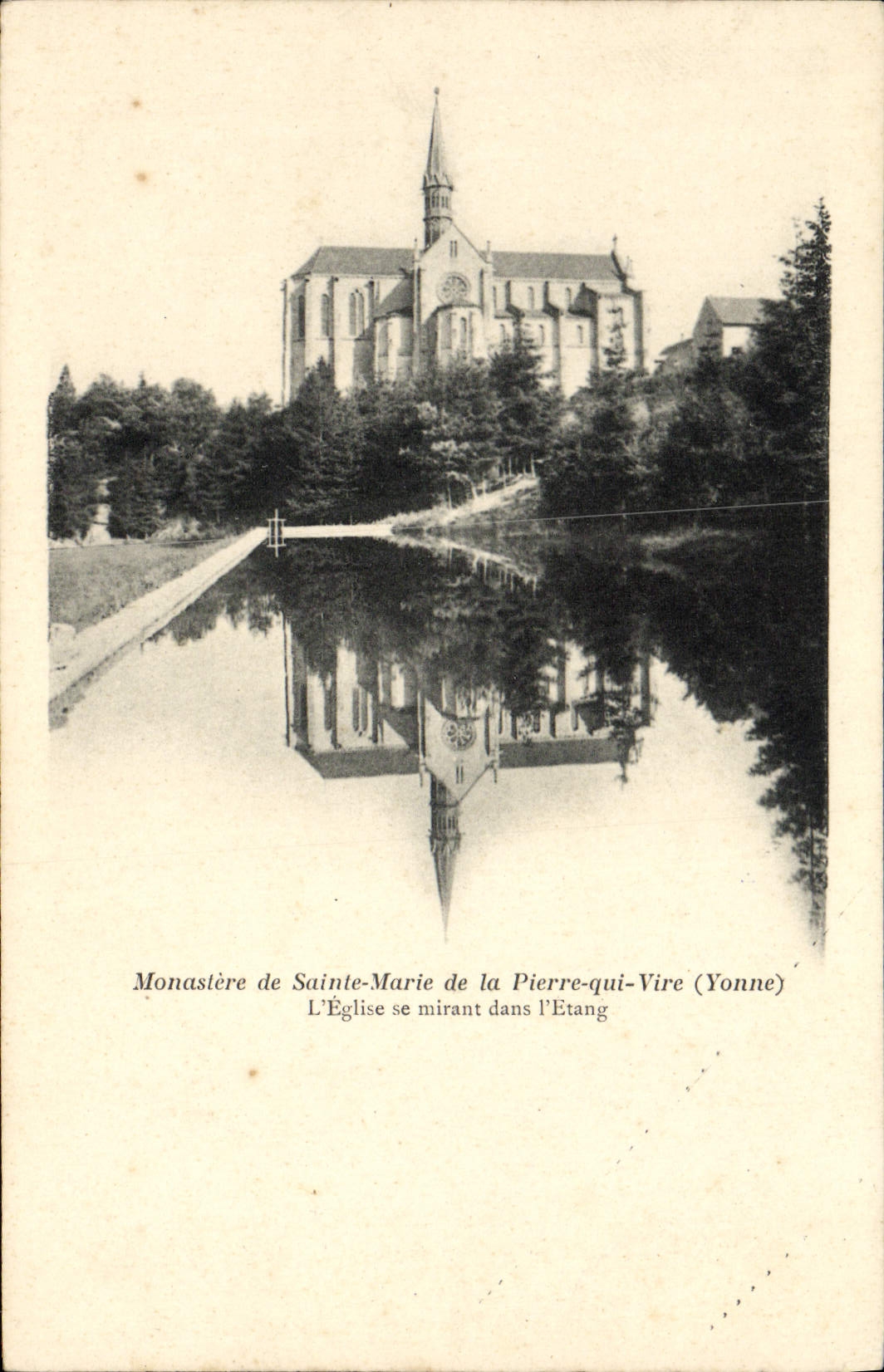 VINTAGE POSTCARD Monastery of Sainte Marie of Pierre who transfers the church being reflected in the pond