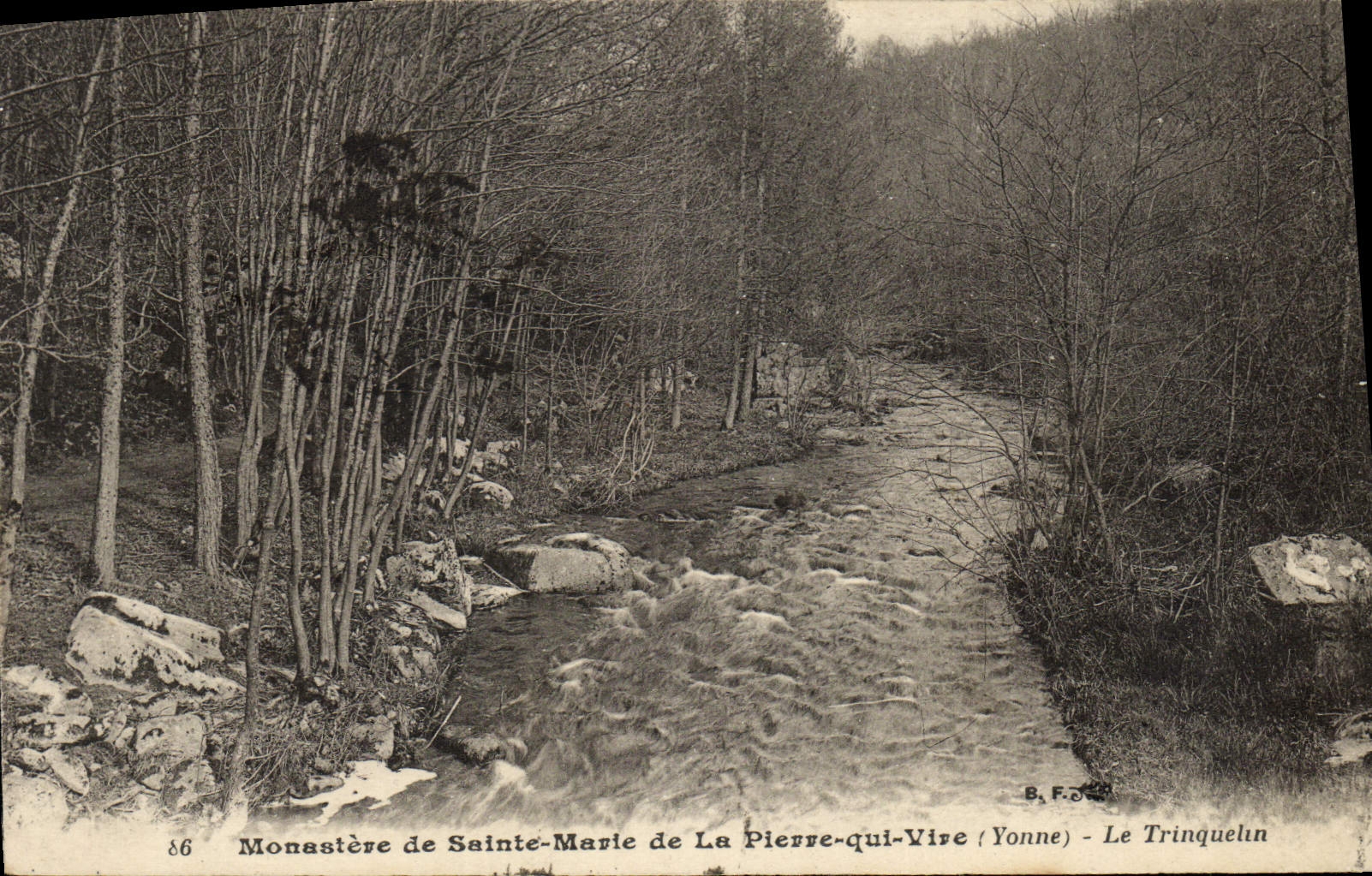 CPA Monastere de Sainte Marie de la Pierre qui vire le Trinquelin 