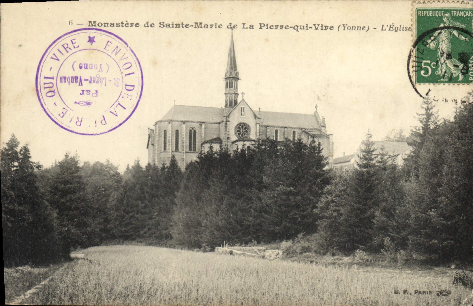 CPA Monastere de Ste Marie de La Pierre qui Vire L'Eglise